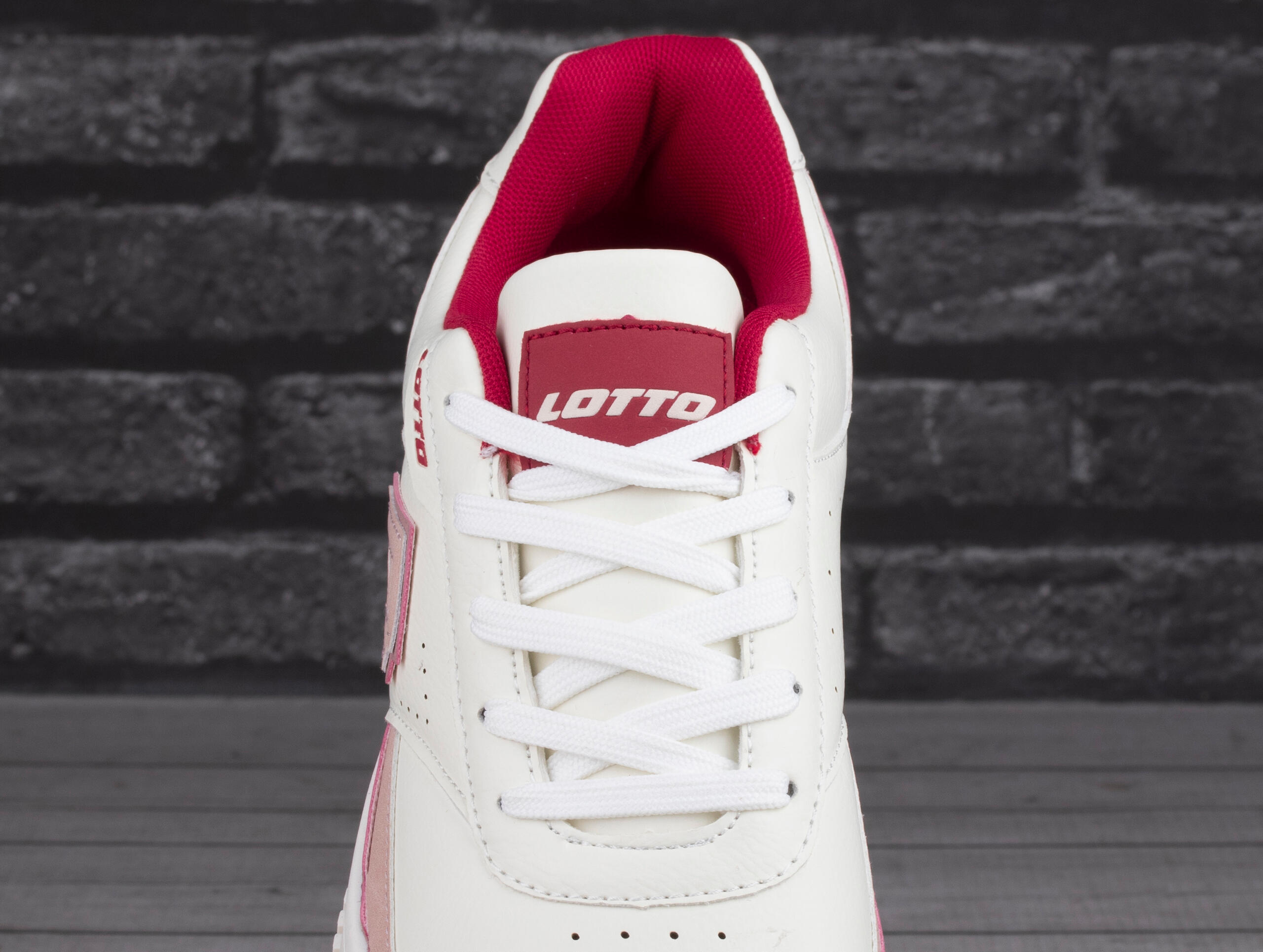Buty damskie sportowe Lotto PINADEE 6/7