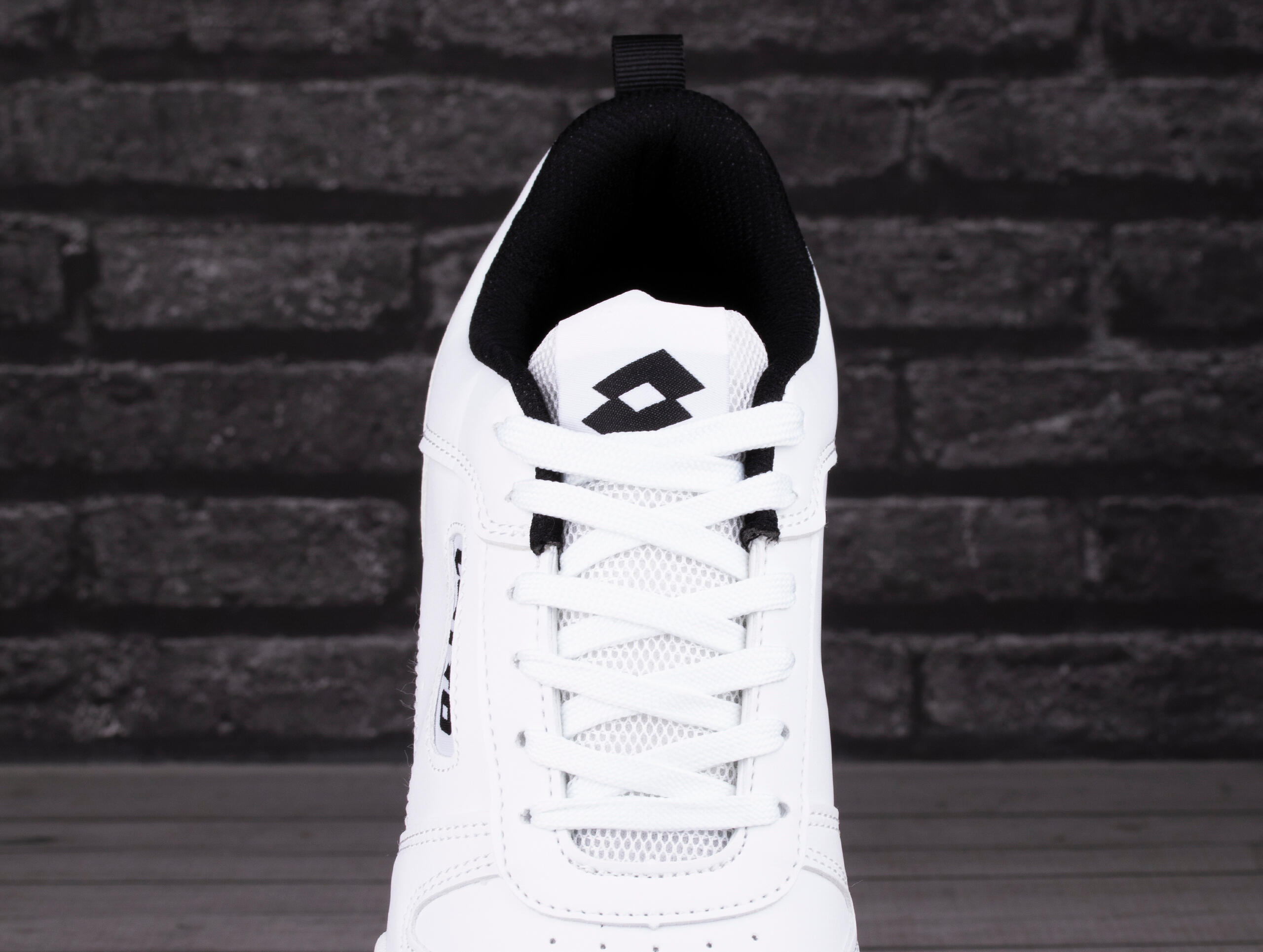 Lotto TOCO BC Unisex Sneaker Low Top Schuhe 2400172U Weiß 6/7