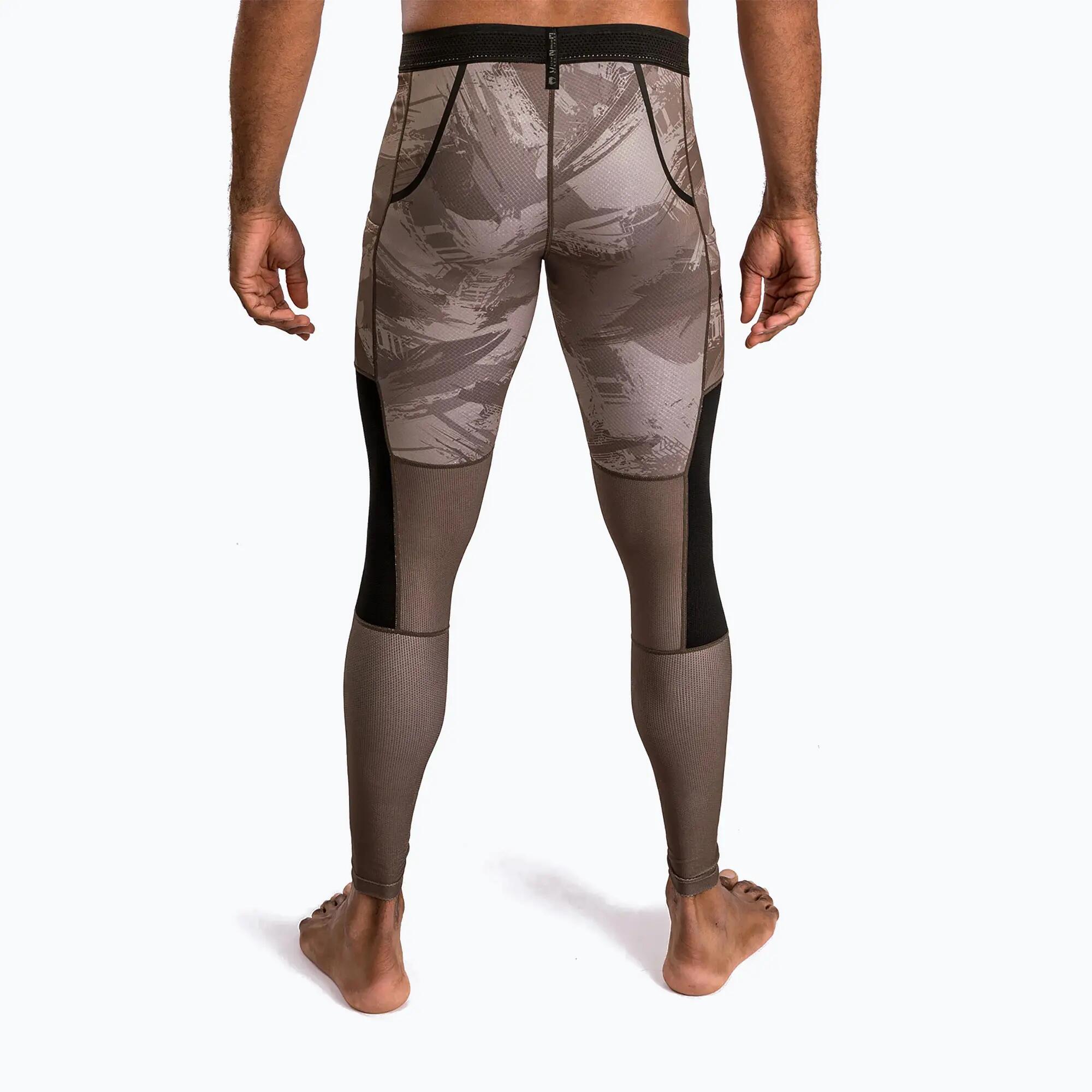 Mallas de entrenamiento Venum Electron 3.0 color arena para hombre, talla M 4/5