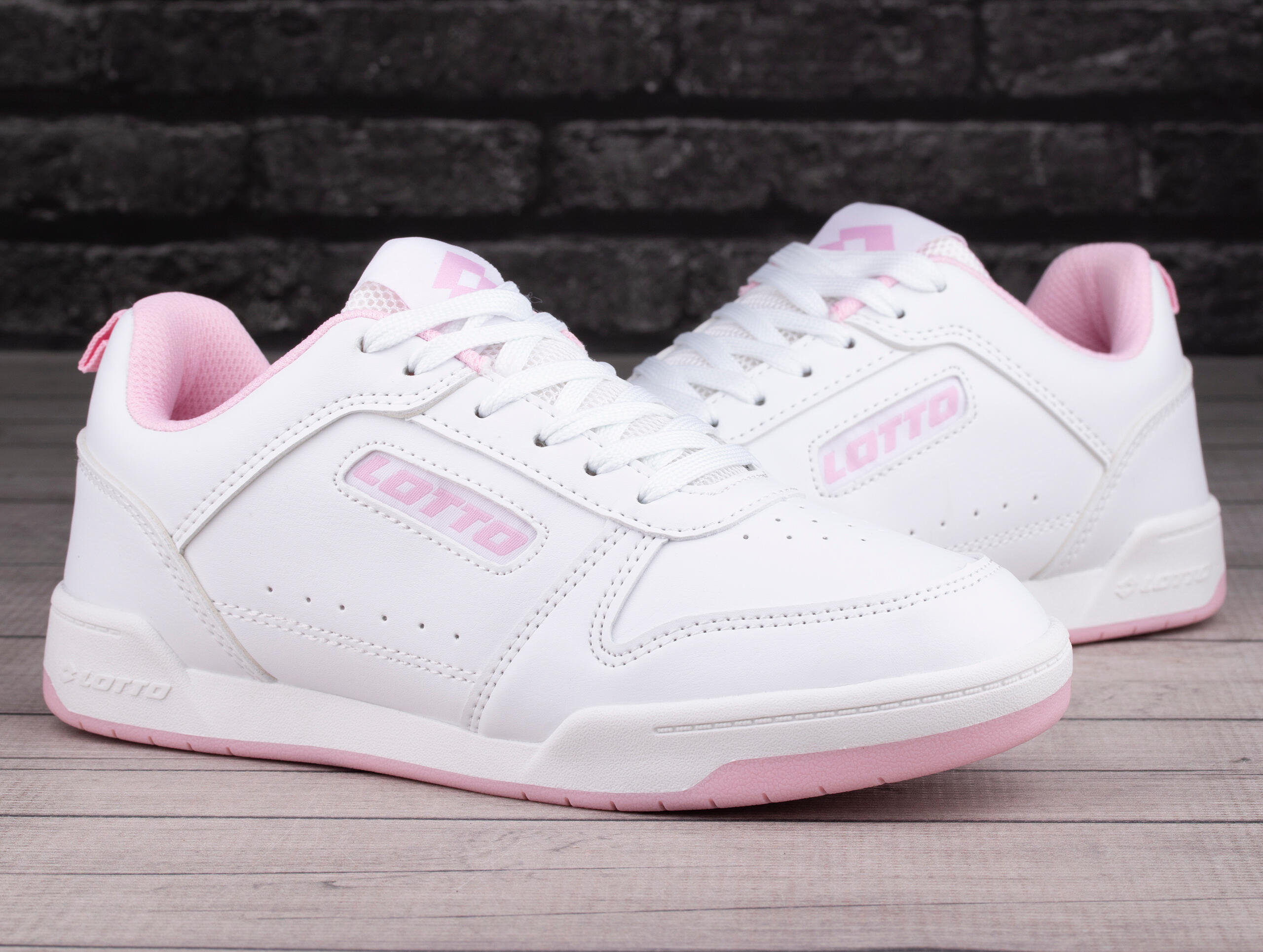 Buty damskie sportowe do chodzenia Lotto TOCO BC 2/7