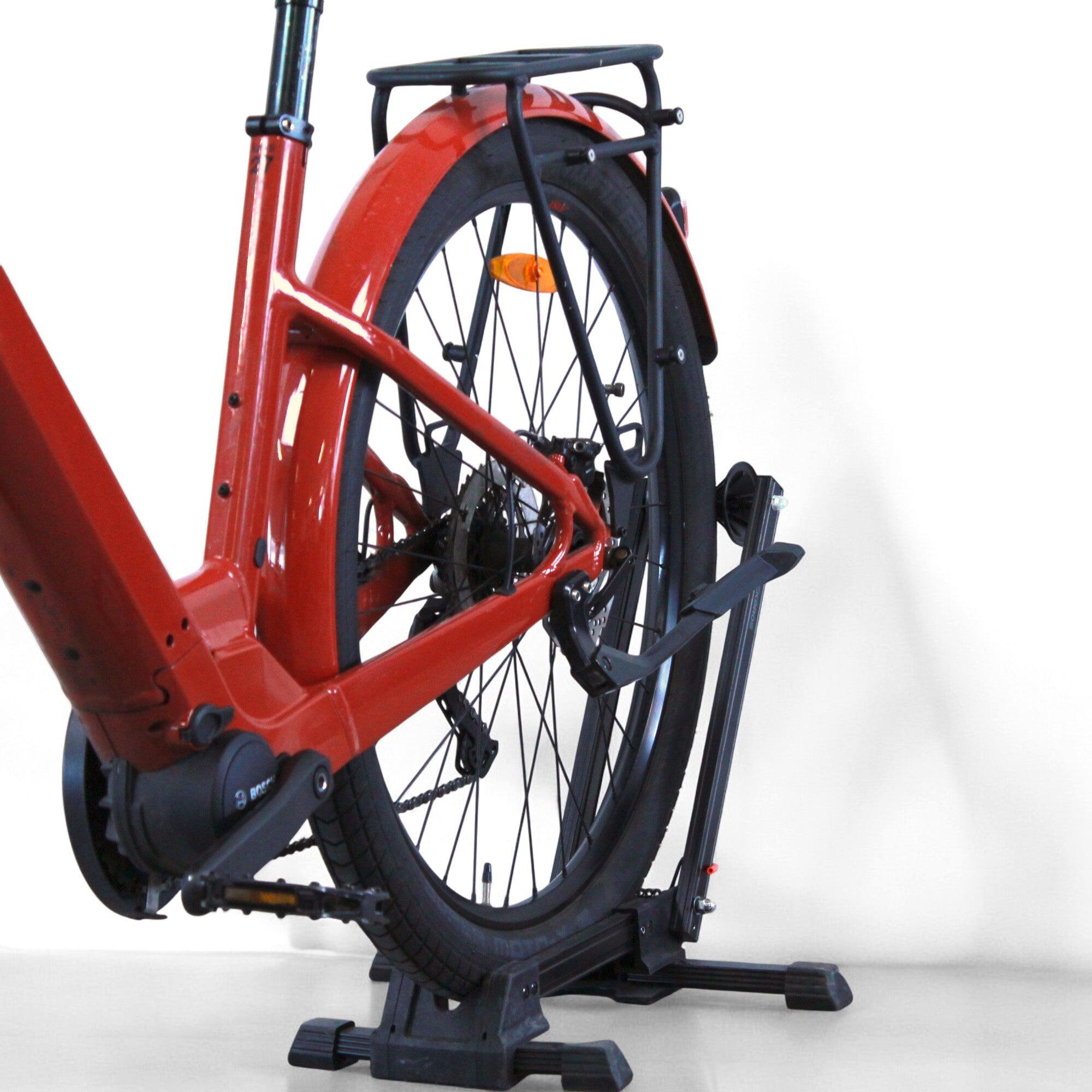 Tweedehands - Stadsfiets elektrische  Lundi 27.1 rouge  - Uitstekend 6/6