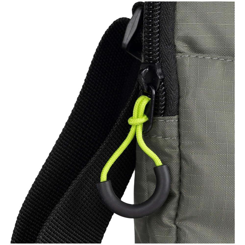 Bandolera de la marca Munich para unisex en color negro. 3/5