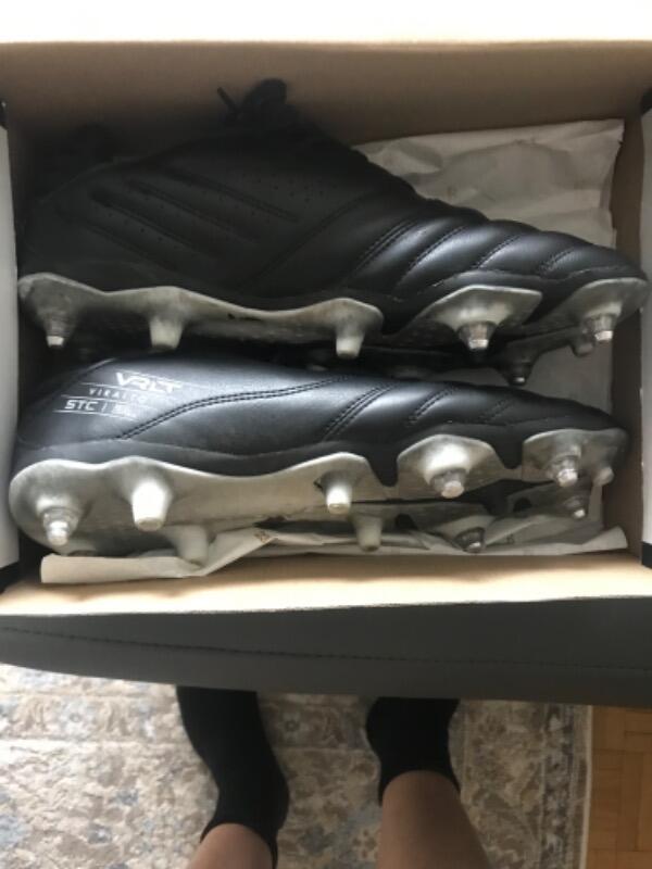 Tussen Particulieren - Voetbalschoen 3/3