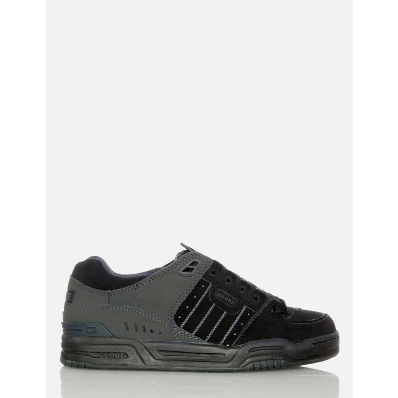 Adidași Globe Fusion negri
