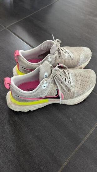 Entre Particuliers - Chaussures Nike react infinity