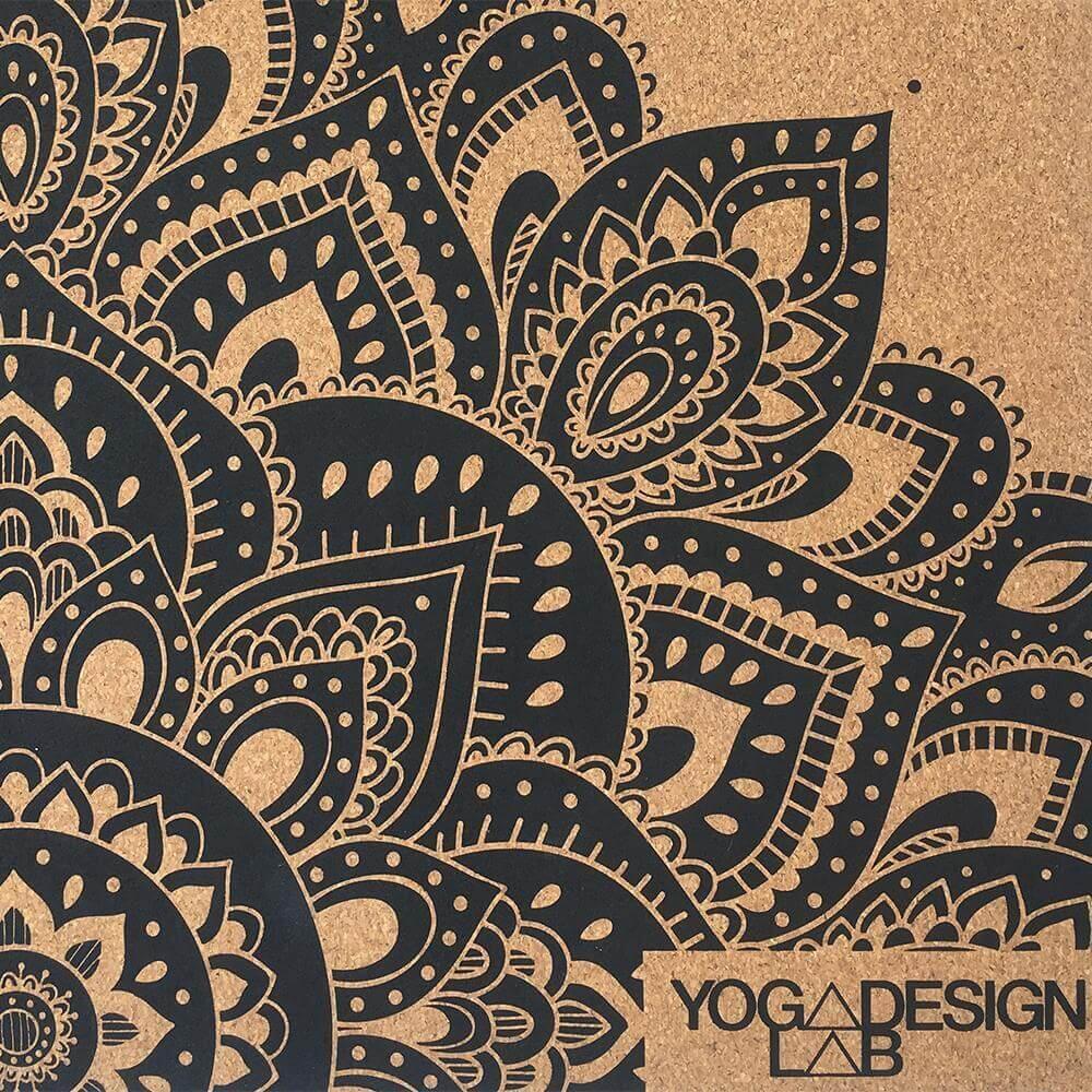 Jógová podložka Yoga Design Lab 1,5mm korková - Mandala Black 5/7
