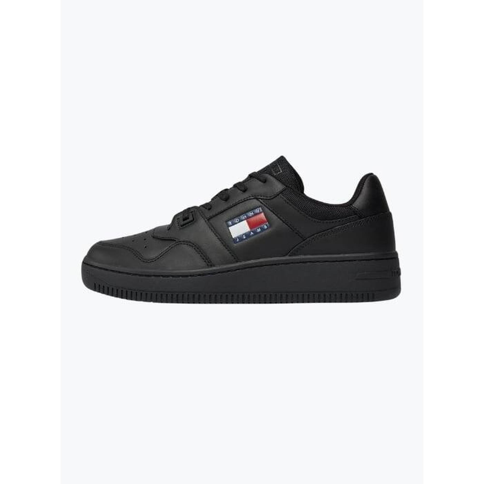 Sneakers barbati Tjm Retro Basket Ess, EM0EM01395, Negru