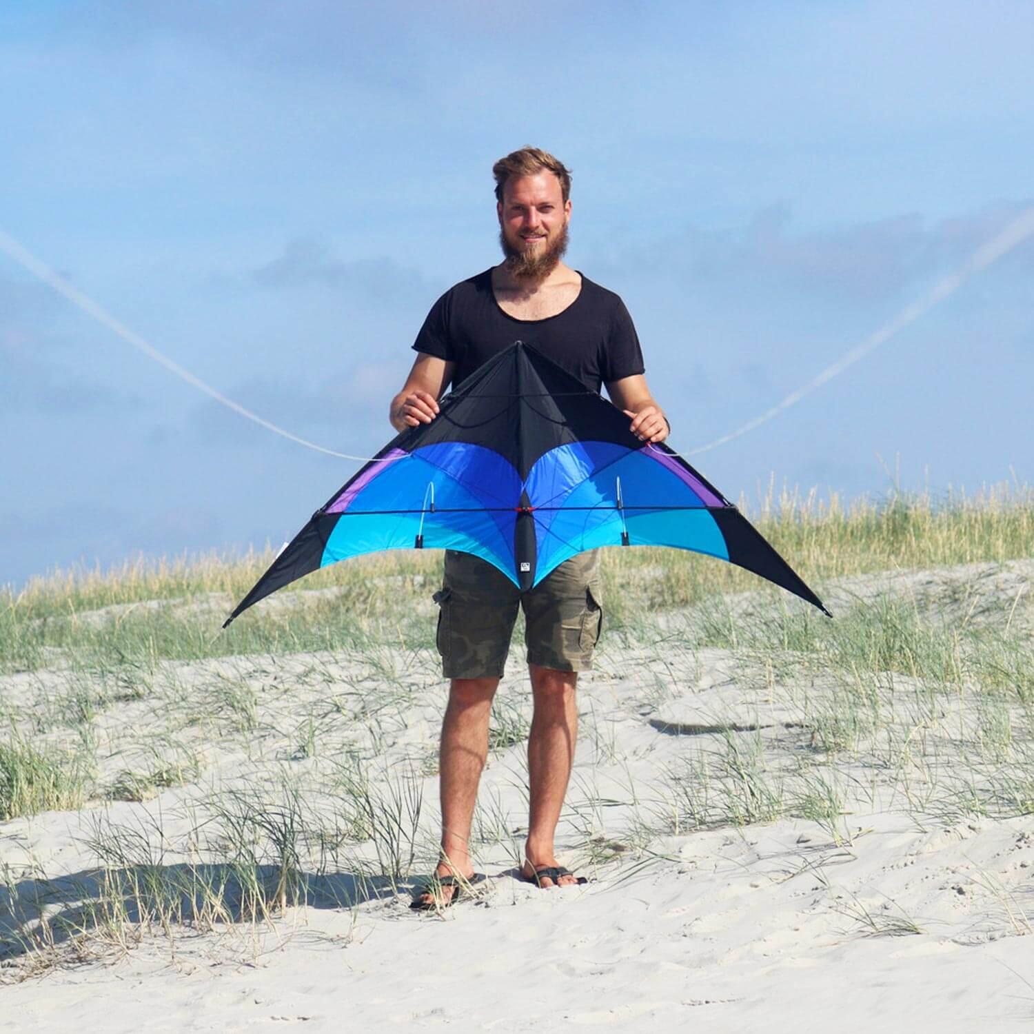 Lenkdrachen Flip (blau) - flugfertig inkl. Schnüre und Lenkschlaufen 3/5