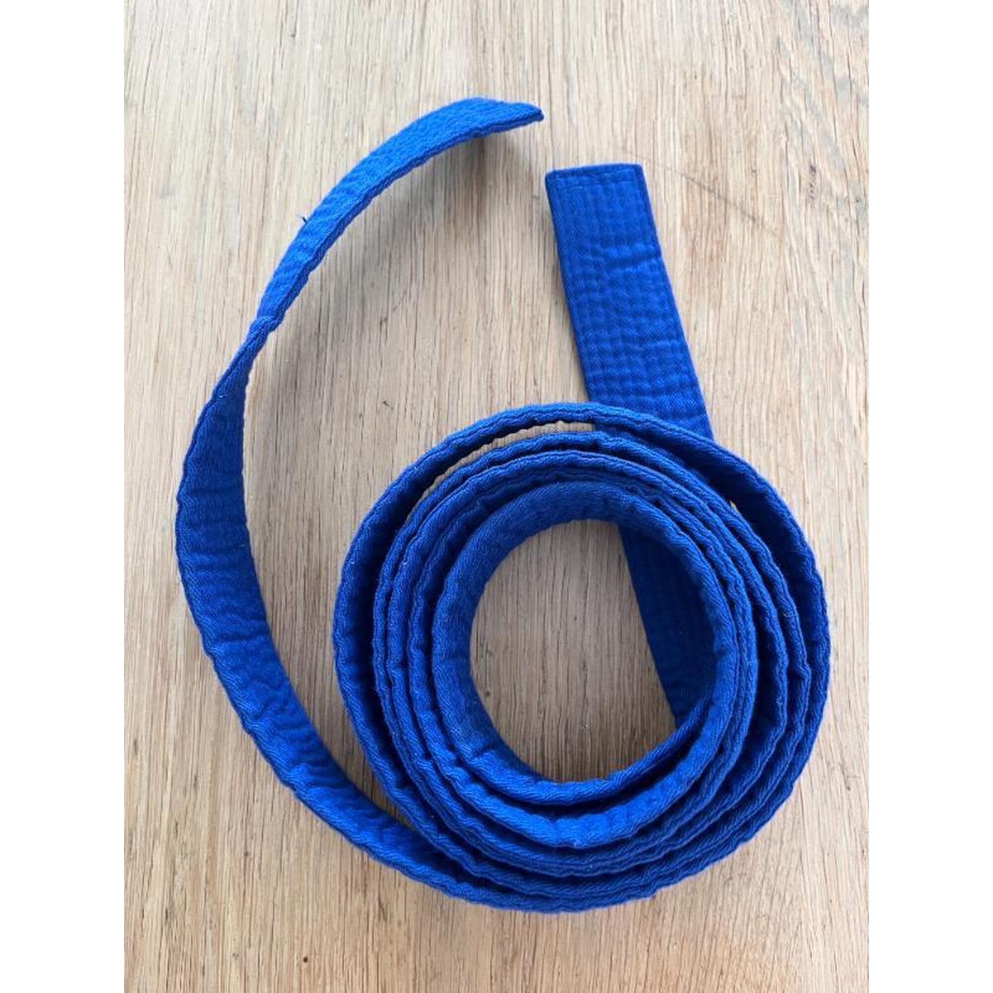 Tussen Particulieren - blauwe Band voor martial arts