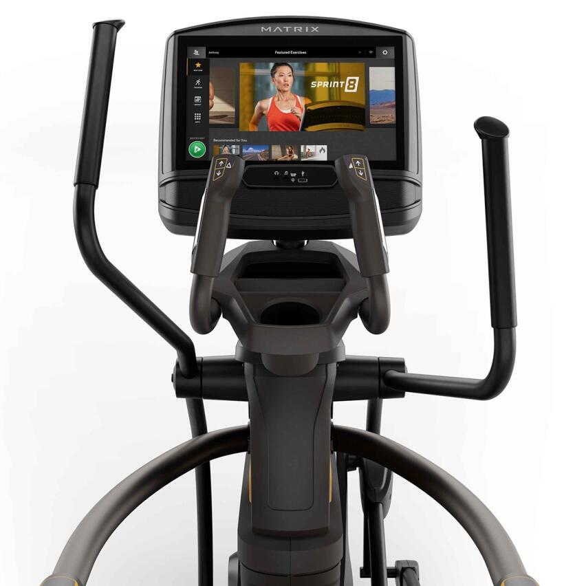 Matrix Fitness A30 XIR Eliptický trenažér 2/7