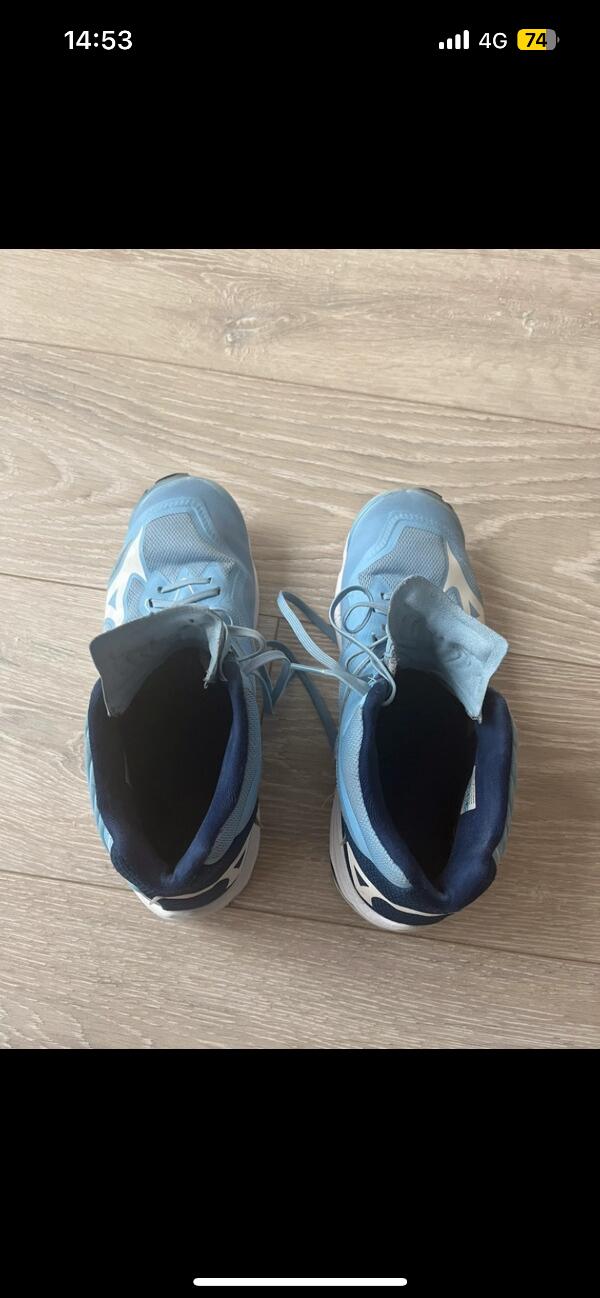 Entre Particuliers - Chaussures de volley-ball Mizuno bleues 2/5