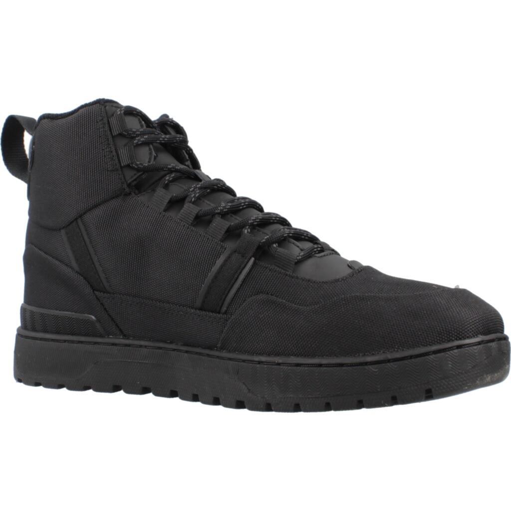 Baskets Lacoste Modèle T-clip Winter Mid Couleur Noir 5/7