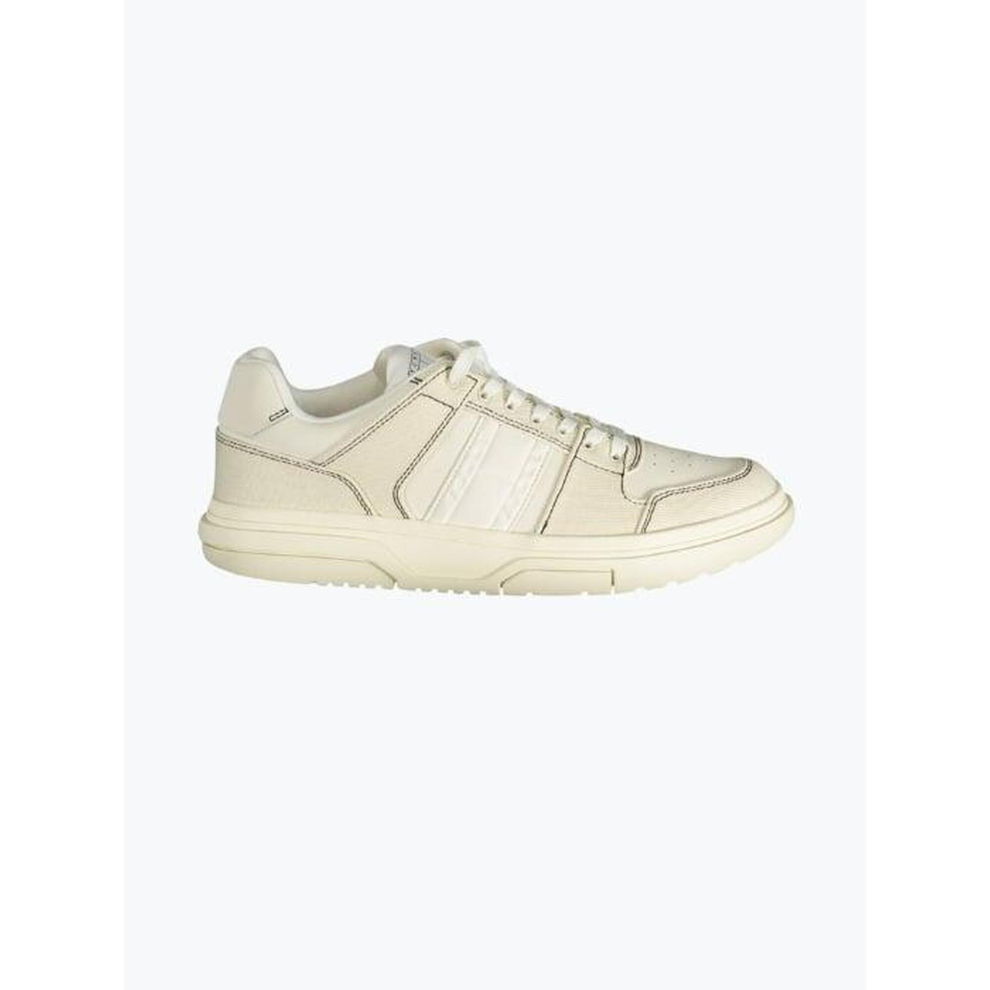 f1c4836a-a5cd-4a49-b22d-a21b43e31e9b_c4