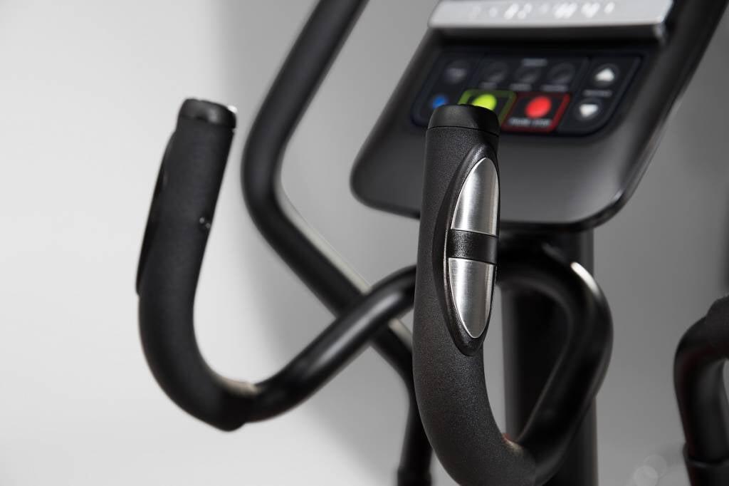 510E - Vélo elliptique - compact - s'adapte à n'importe quel espace 4/7