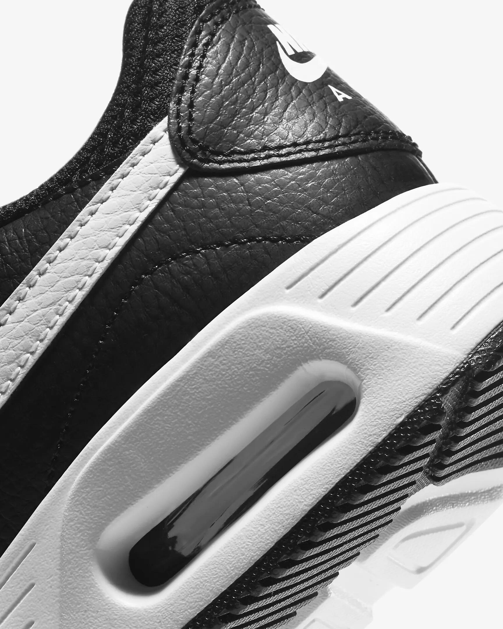 Baskets Nike Modèle Air Max Sc Aa Couleur Noir 6/7