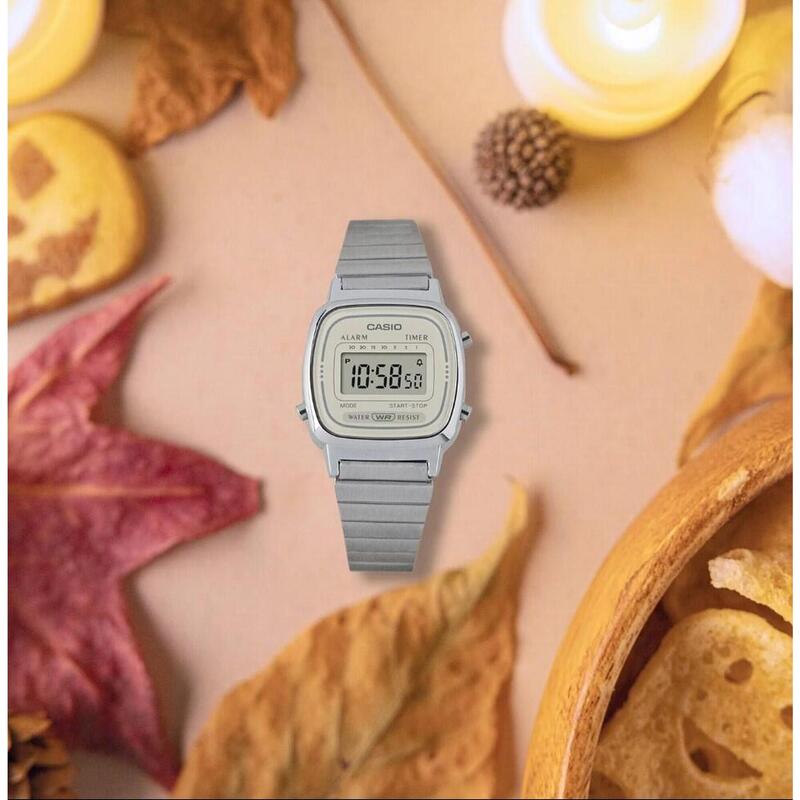 Casio Digitaal  Horloge Zilverkleurig/Beige LA670WEA-8AEF