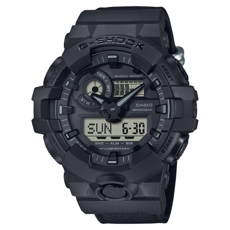 Casio Analogique - Digital Hommes Noir / Noir GA-700BCE-1AER