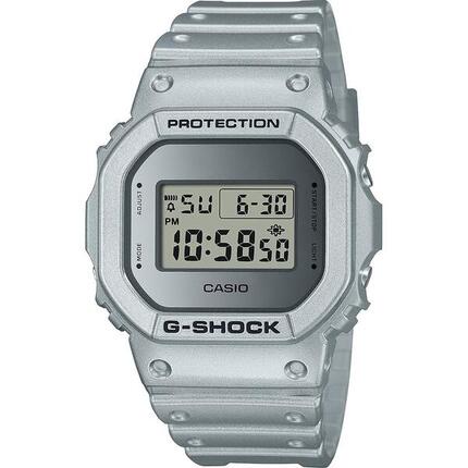 Casio Digitaal Horloge Zilverkleurig/LCD DW-5600FF-8ER