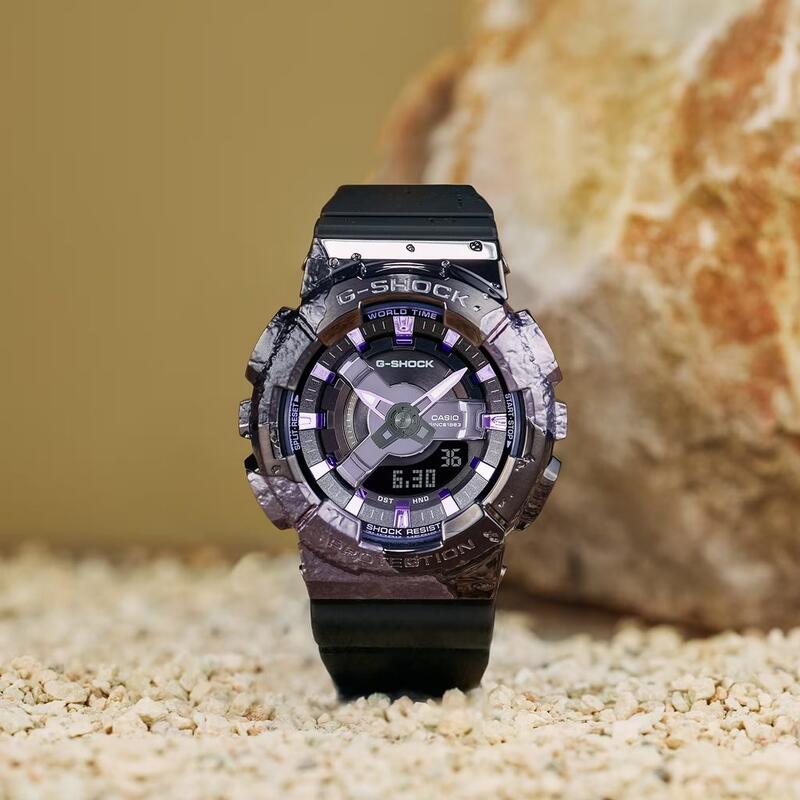 Casio Analogique - Digital Femme Multicolore / Noir GM-S114GEM-1A2ER