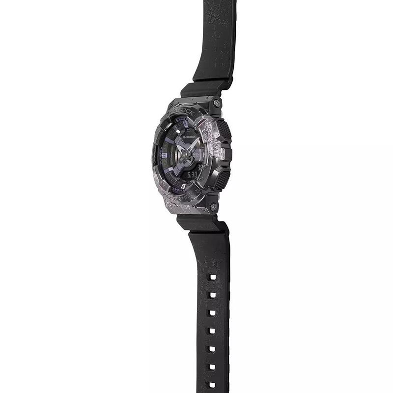 Casio Analogique - Digital Femme Multicolore / Noir GM-S114GEM-1A2ER