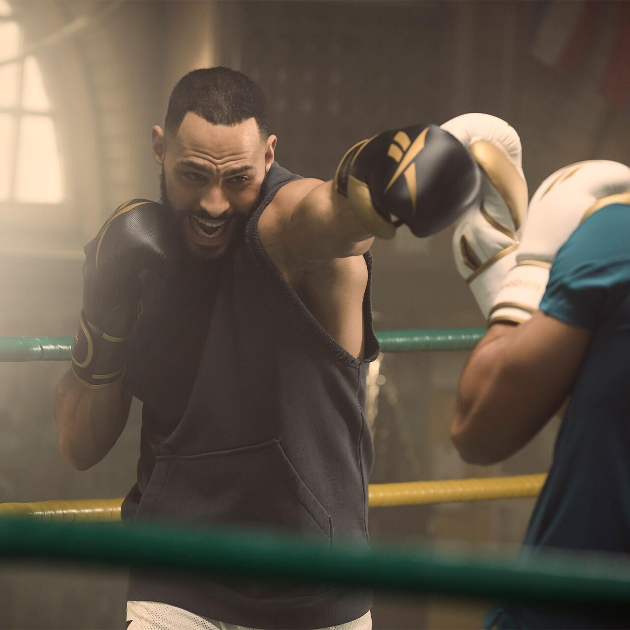 Reebok Boxing Gloves - Black and Gold 7/7