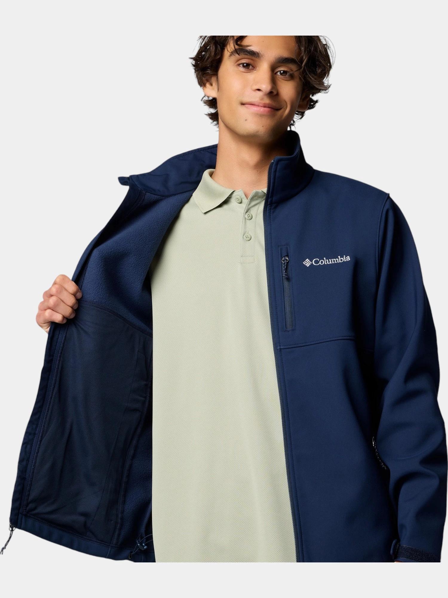 Homme à la veste Ascender 6/7