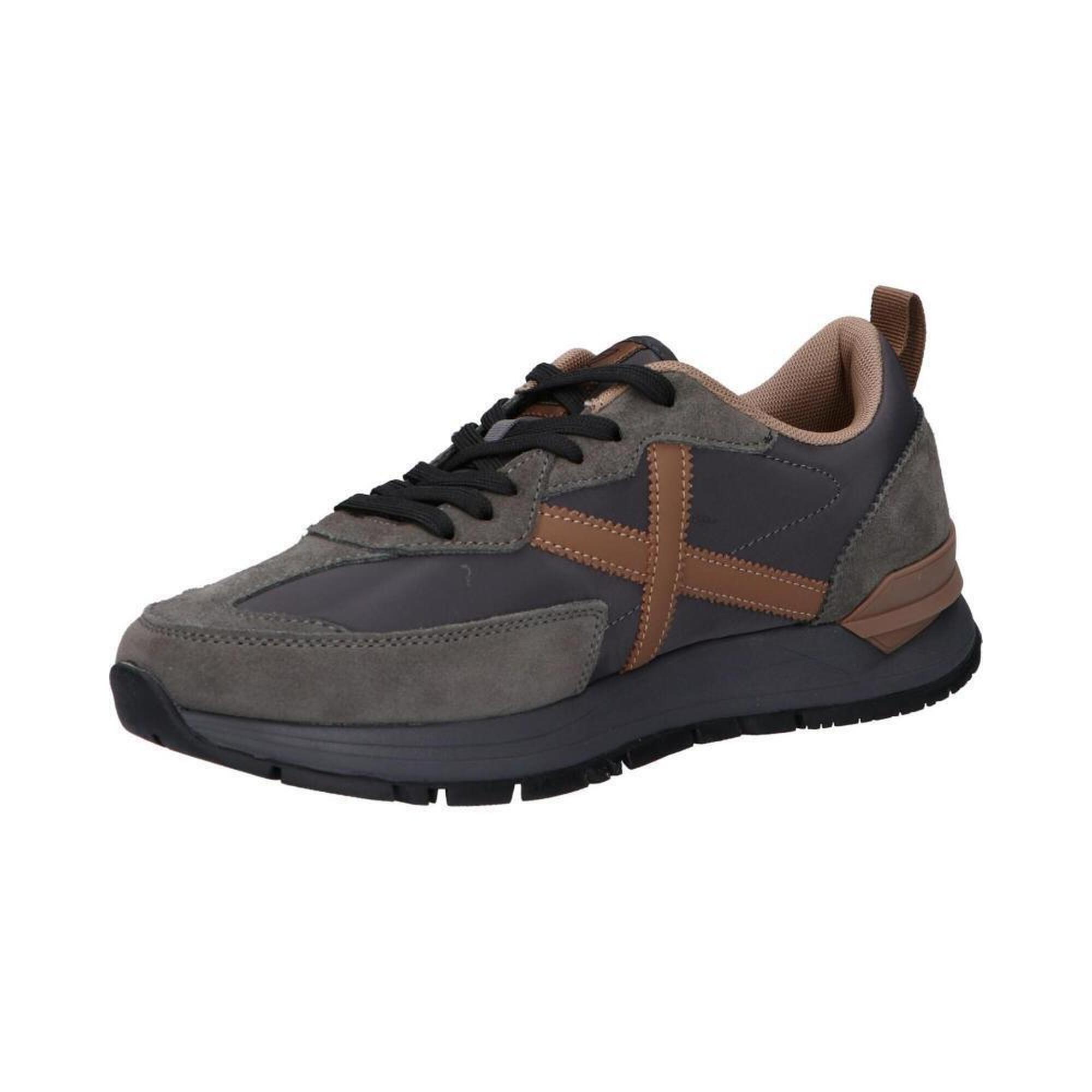 ZAPATILLAS DEPORTE MUNICH  DE HOMBRE 8832019 VERSATILE