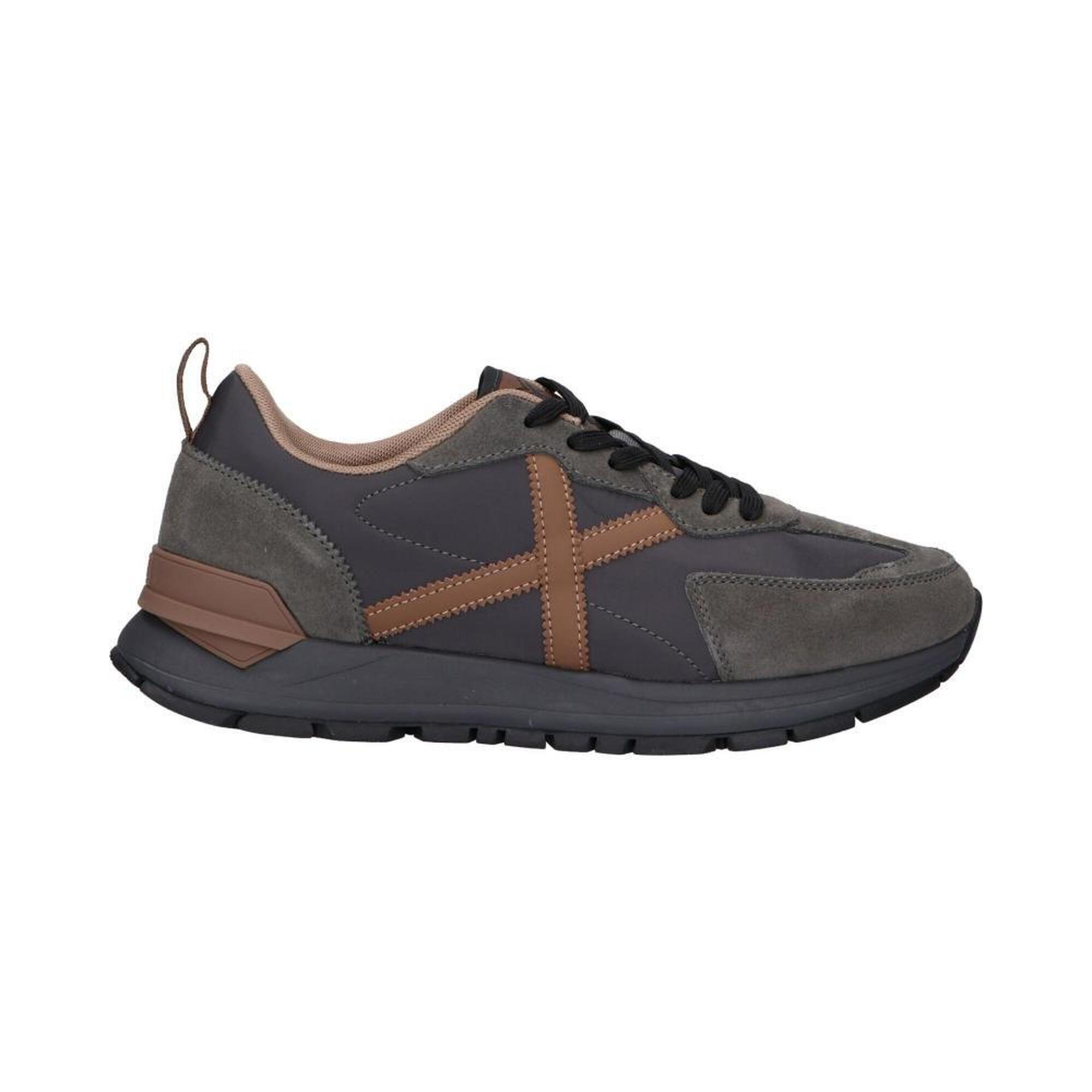 ZAPATILLAS DEPORTE MUNICH  DE HOMBRE 8832019 VERSATILE