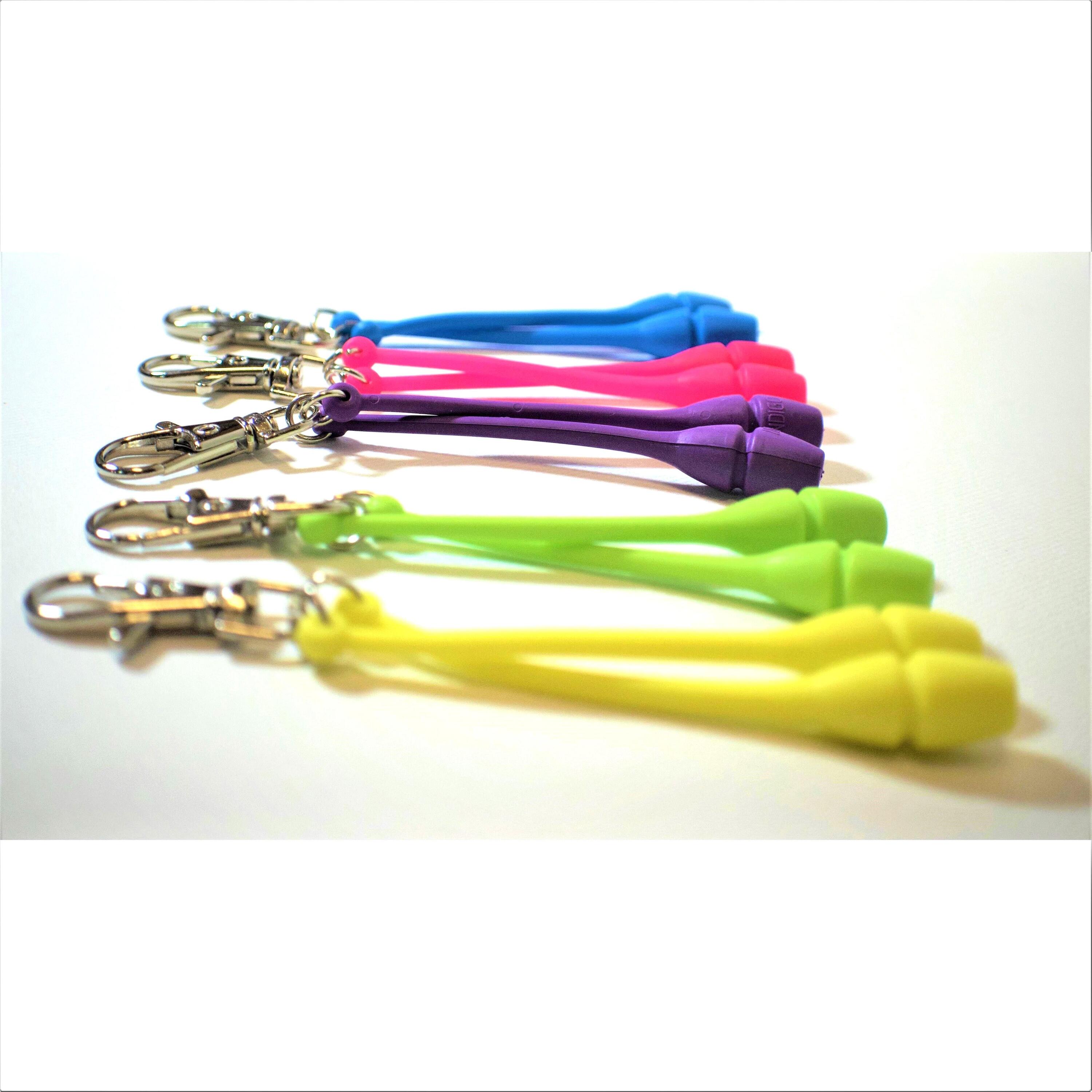 Llavero Mazas Gimnasia Rítmica INDIGO 8 cm Ciclamen 4/4