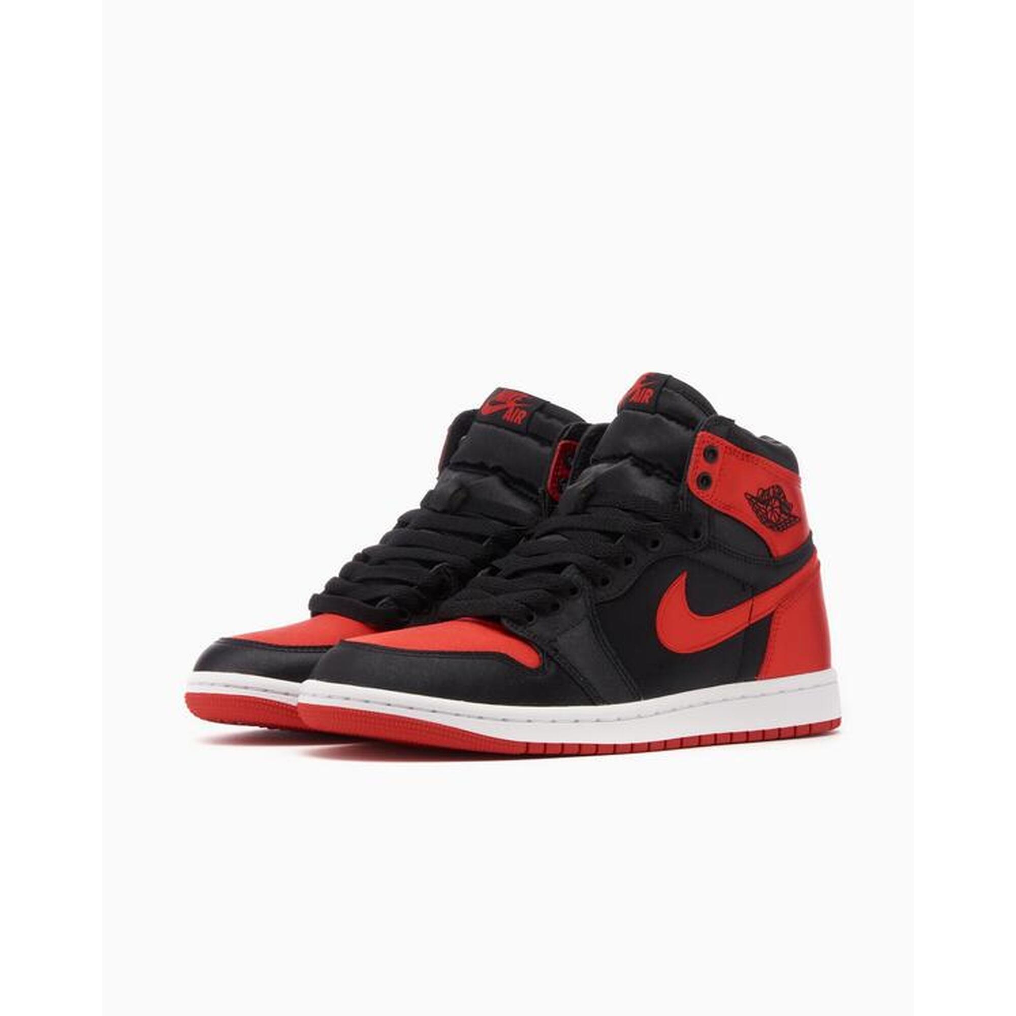 1 Retro High OG Satin Bred