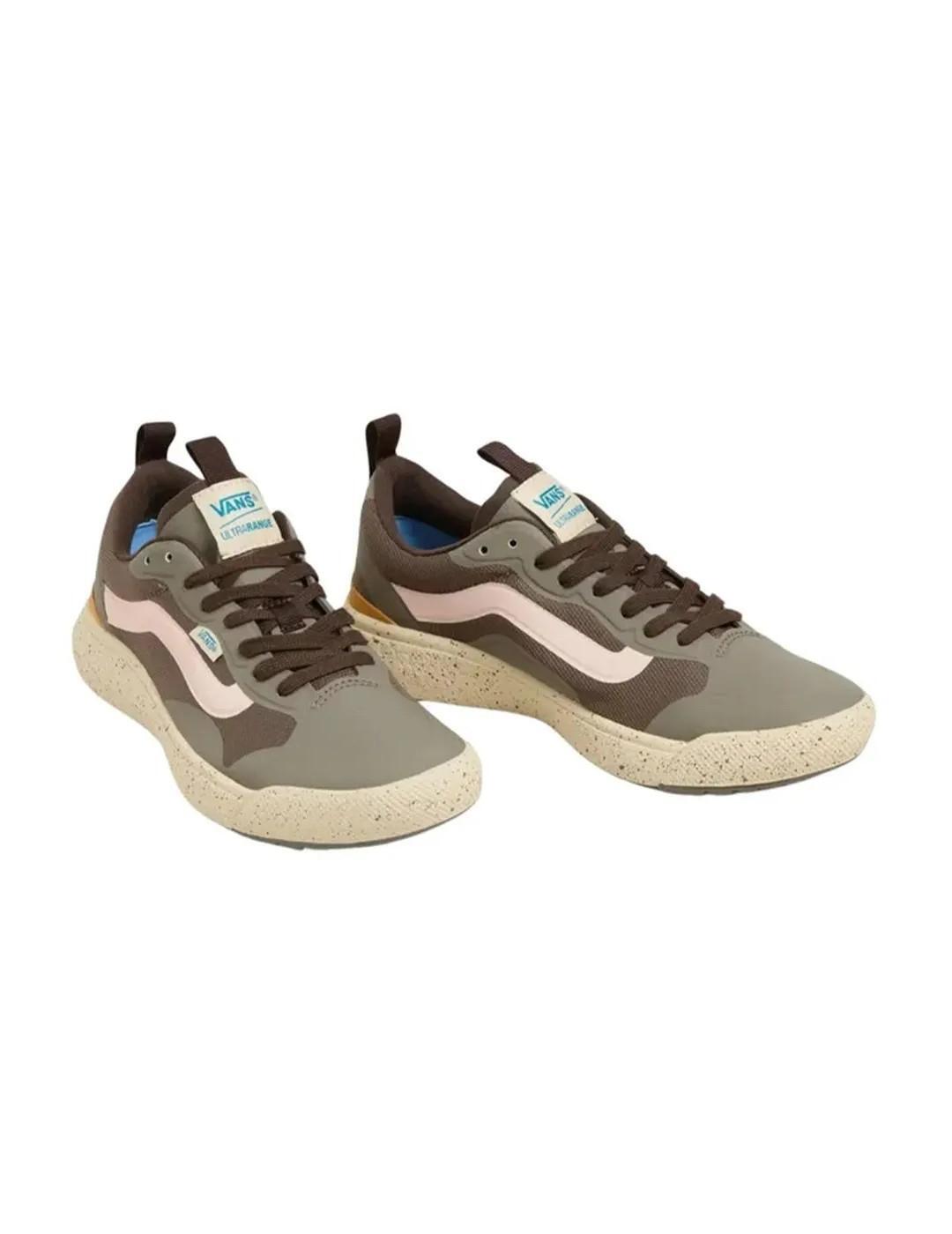 Women's Vans Mte Ultrarange Exo Multicolor Sneakers 2/4