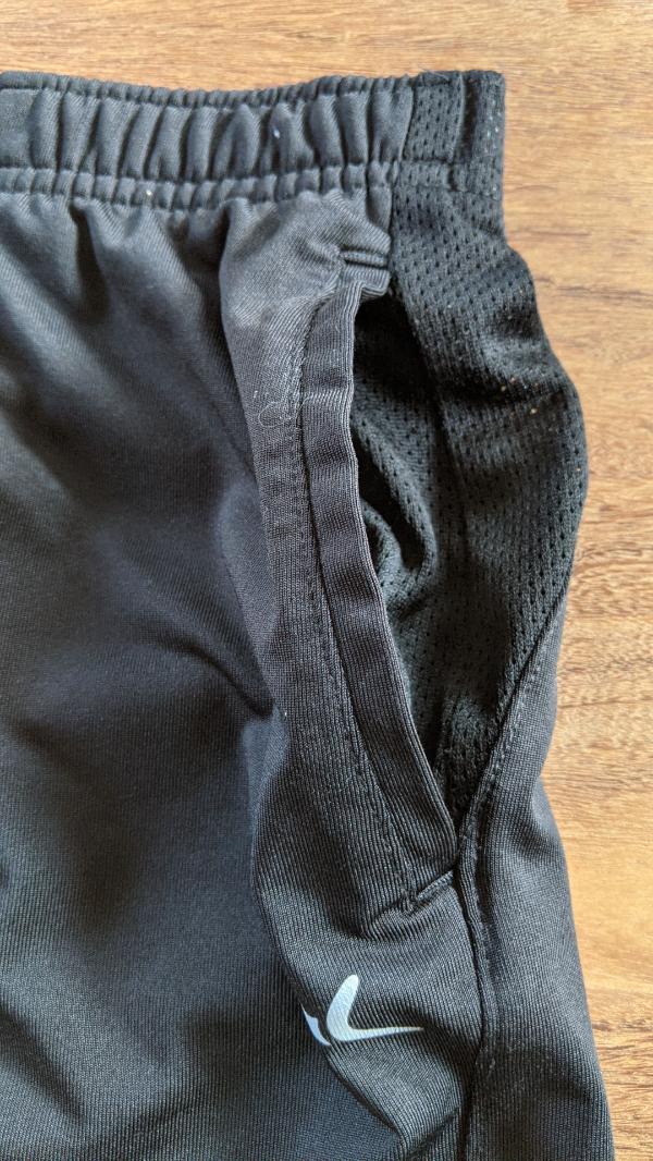 Tussen Particulieren - Domyos short met zakken zwart 12 jaar 2/2