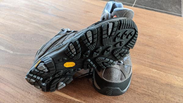 Entre Particuliers - Chaussures de randonnée imperméables Merrell Moab 2/3