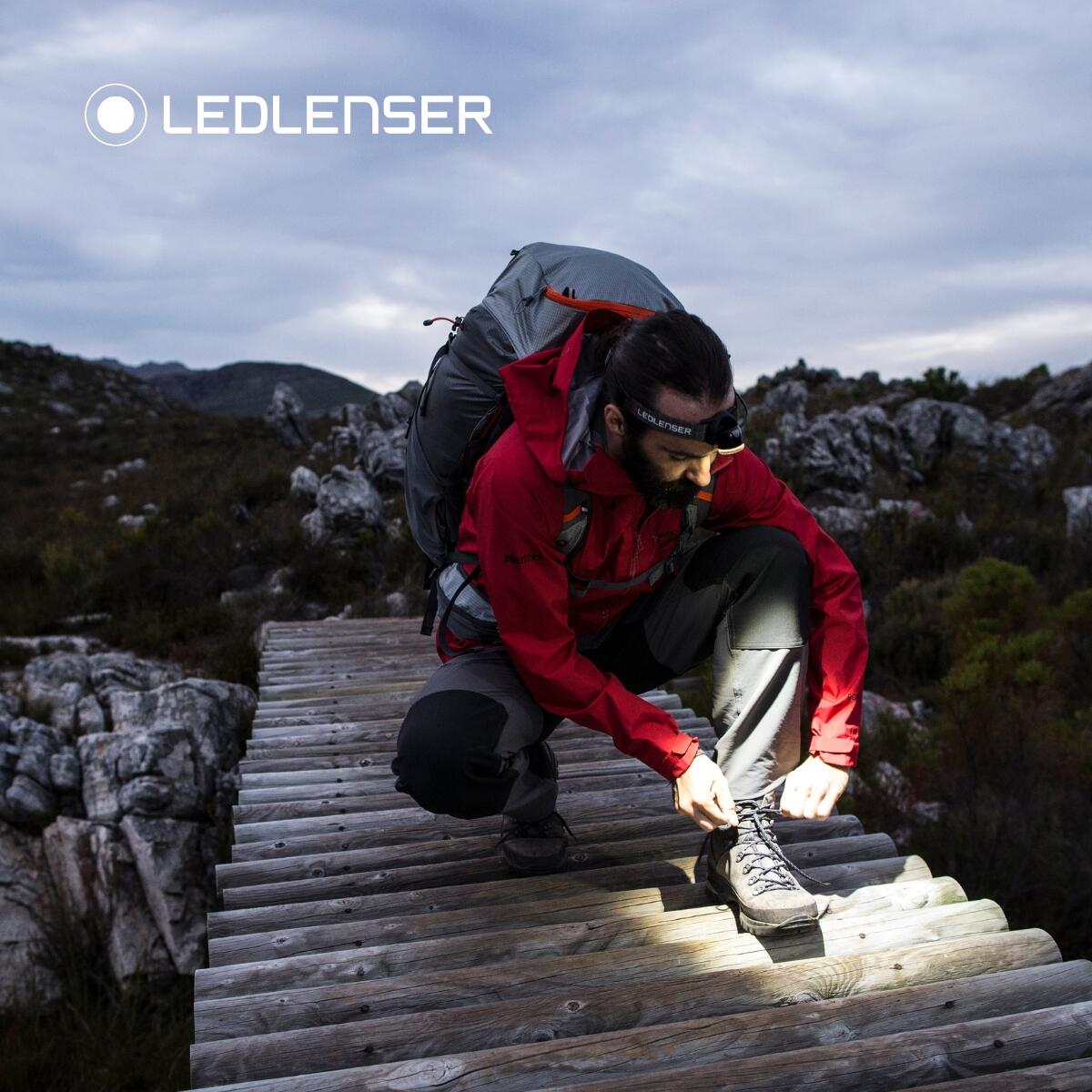 LED LENSER H8R ELKÉSZÍTETT FEJLÁMPA 600 LUMEN, ÚJRA TÖLTÉSI 5/7