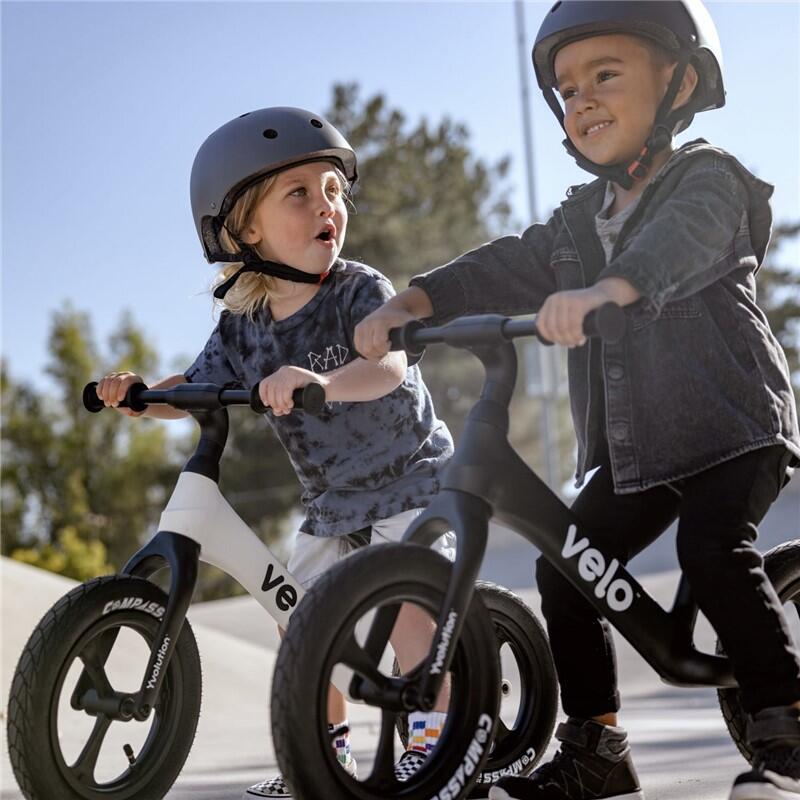 BICICLETA DE BALANCE PARA CRIANÇAS YVOLUTION YVELO PRO PRETA 5/5