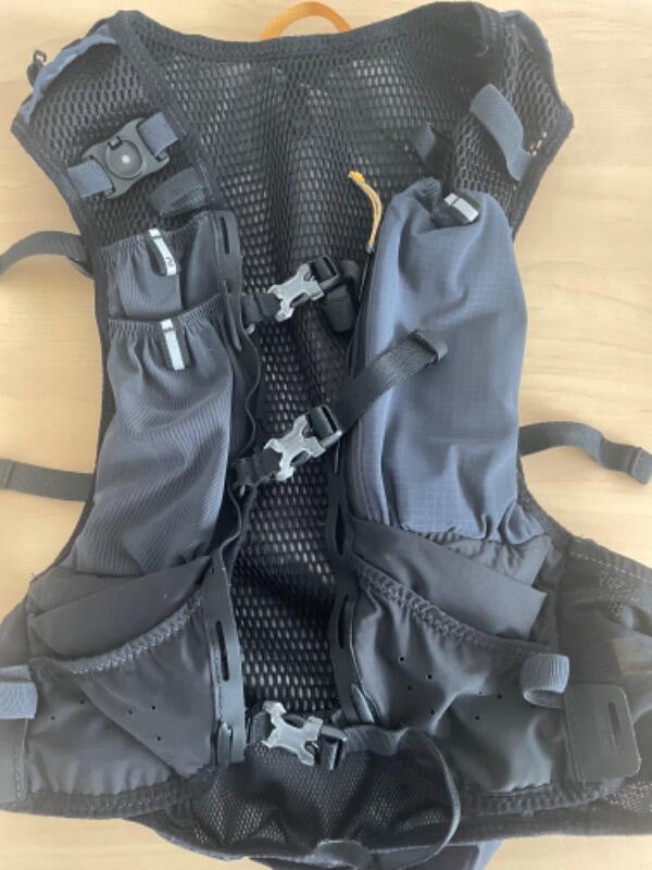 Entre Particuliers - Matériel trail - sac à dos hydratation + bâtons 3/5