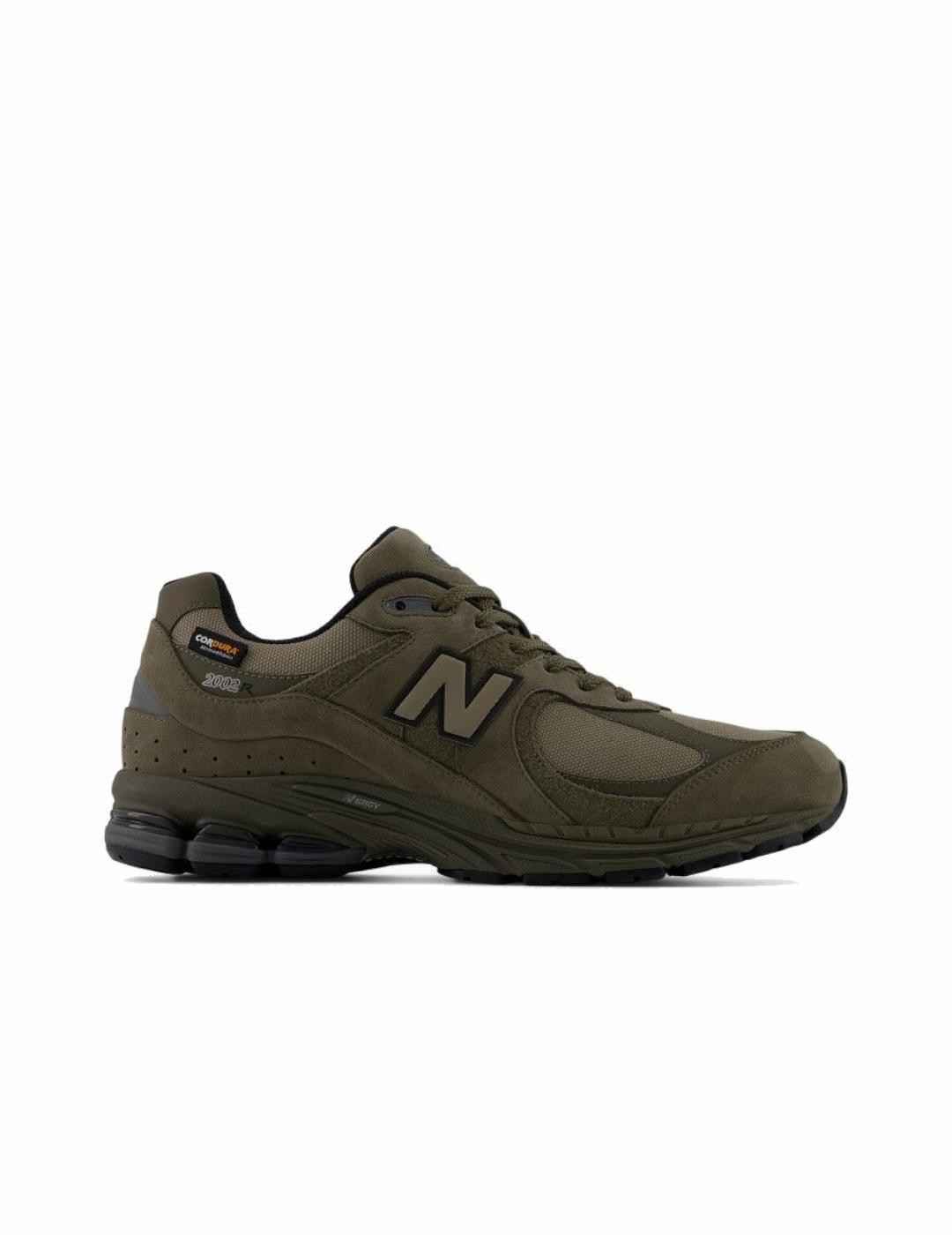 NEW BALANCE picture