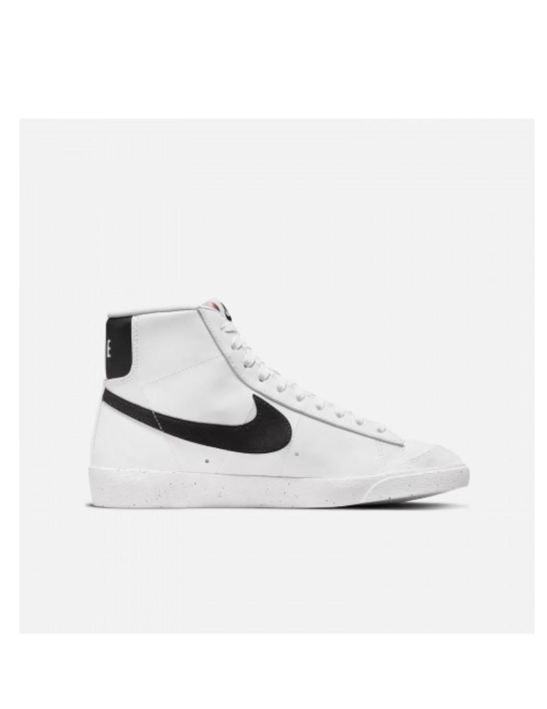 Chaussures Nike Blazer Mid '77 blanc 1/6