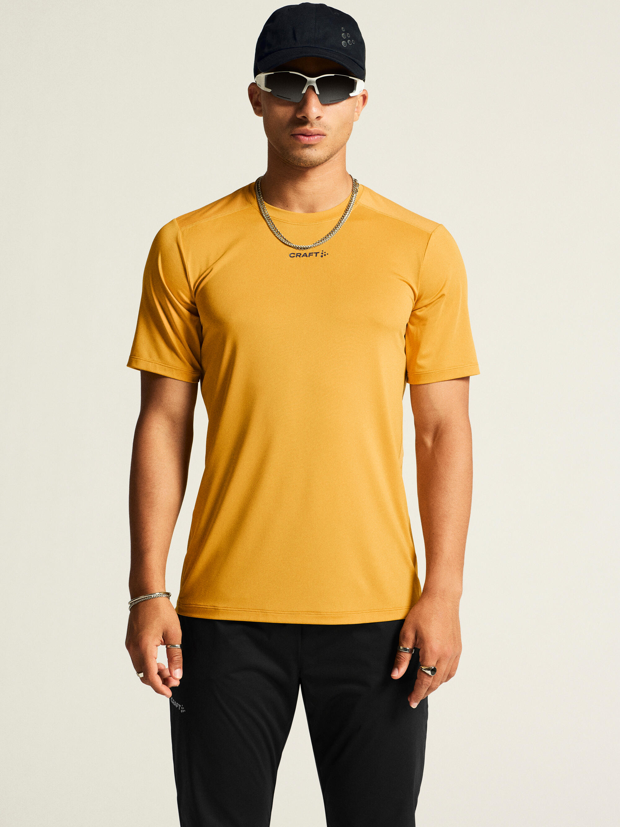 CRAFT ADV ESSENCE SHORT SLEEVE TEE 2