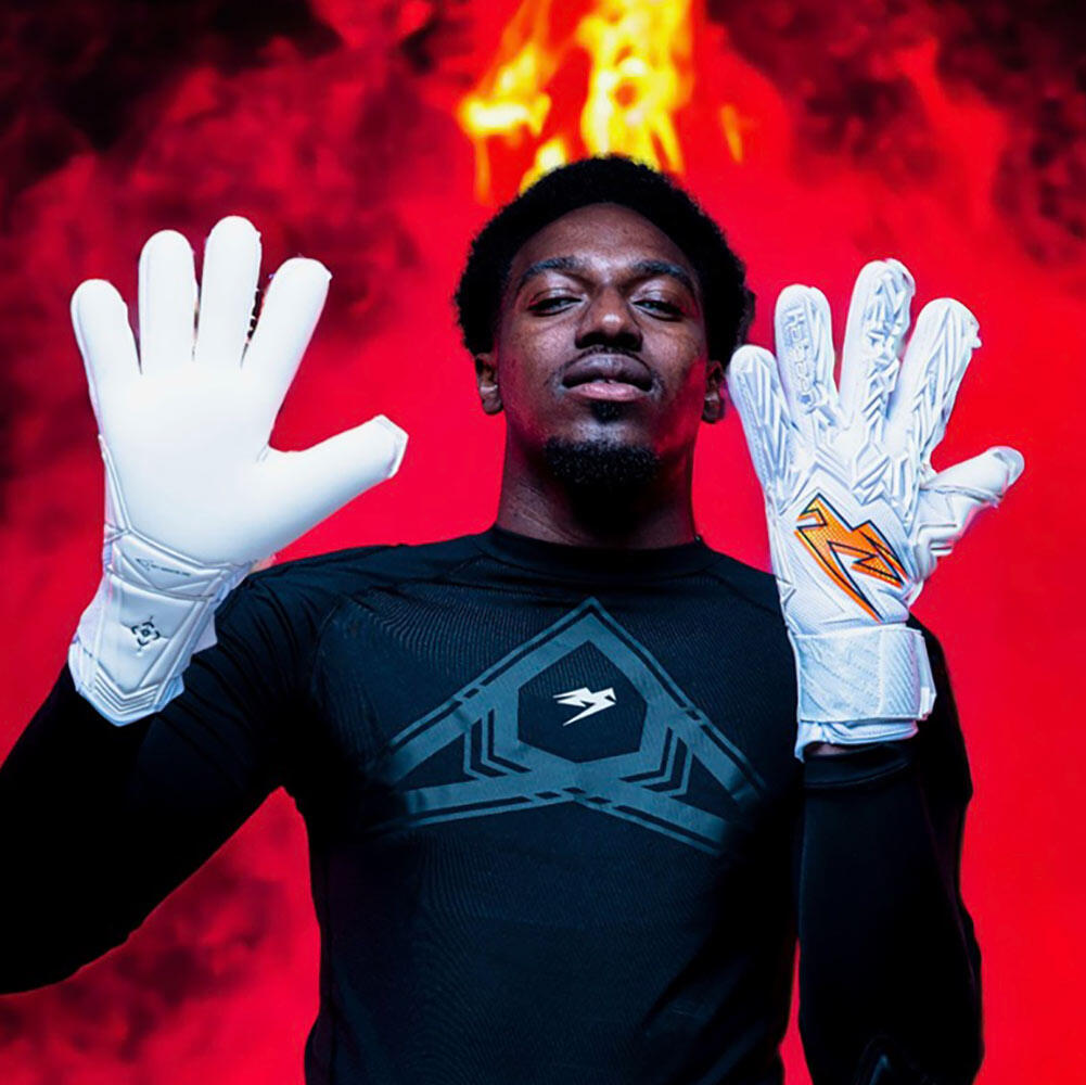 Kaliaaer PWR Pro RapidFire Junior Goalkeeper Gloves 4/4