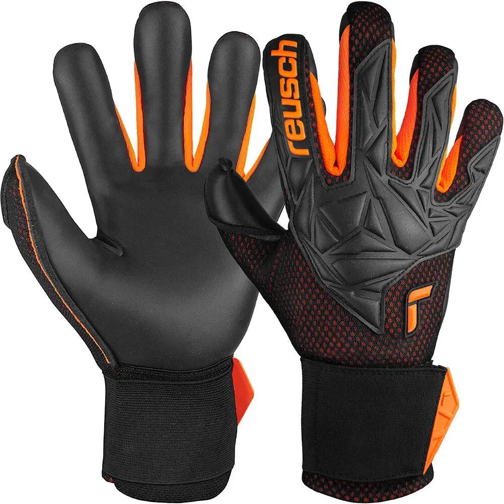 Reusch Attrakt Infinity Airvent Goalkeeper Gloves