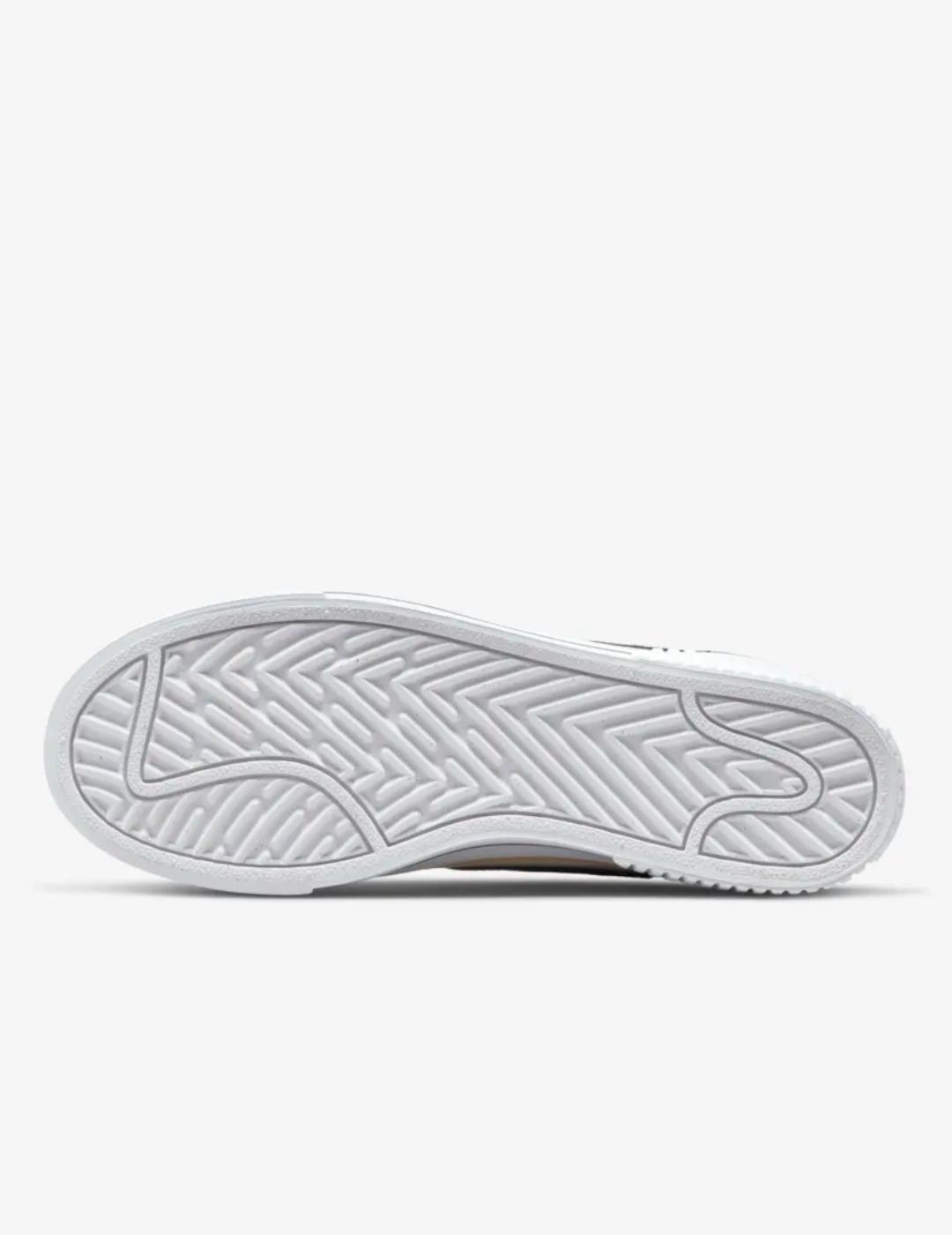 Chaussures de sport pour femme Nike Court legacy blanches 3/5