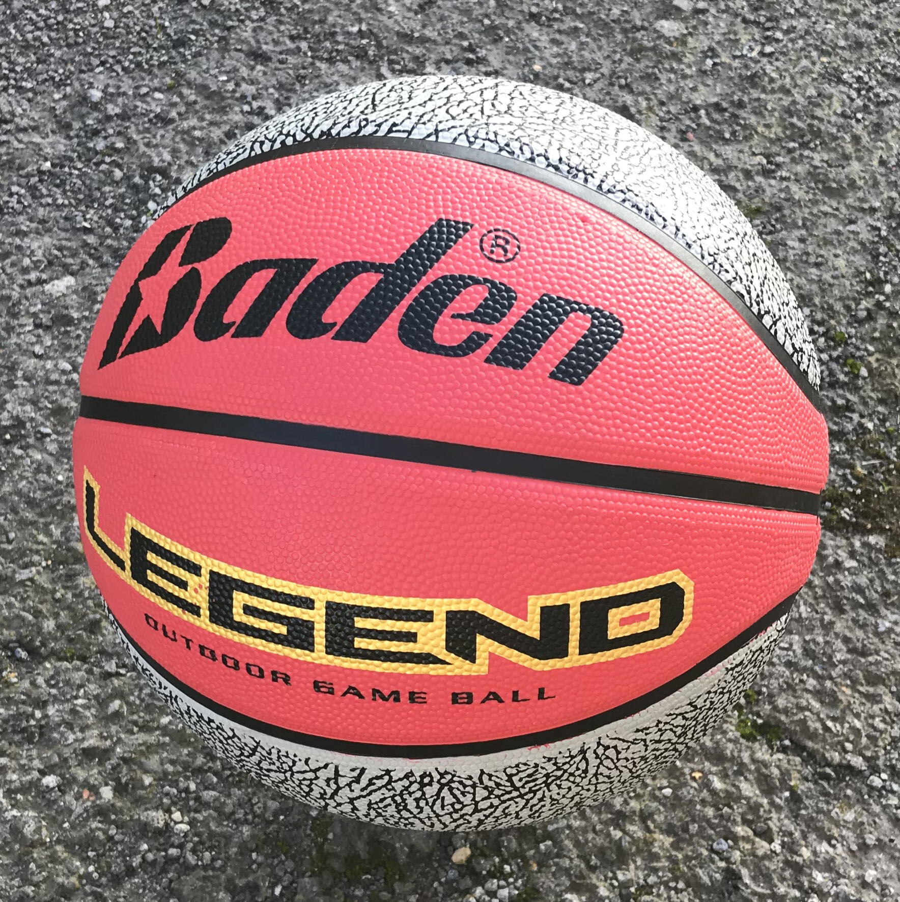 Baden Legend Size 7 Basketball - Red / Black 5/5