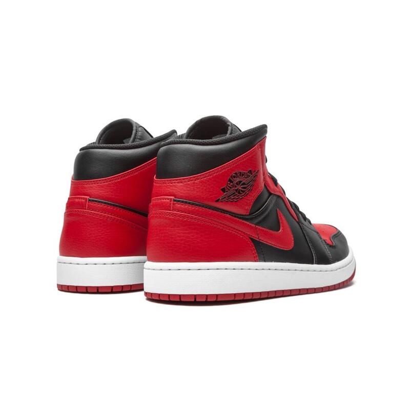 chaussures Air Jordan 1 Mid Banned 2020