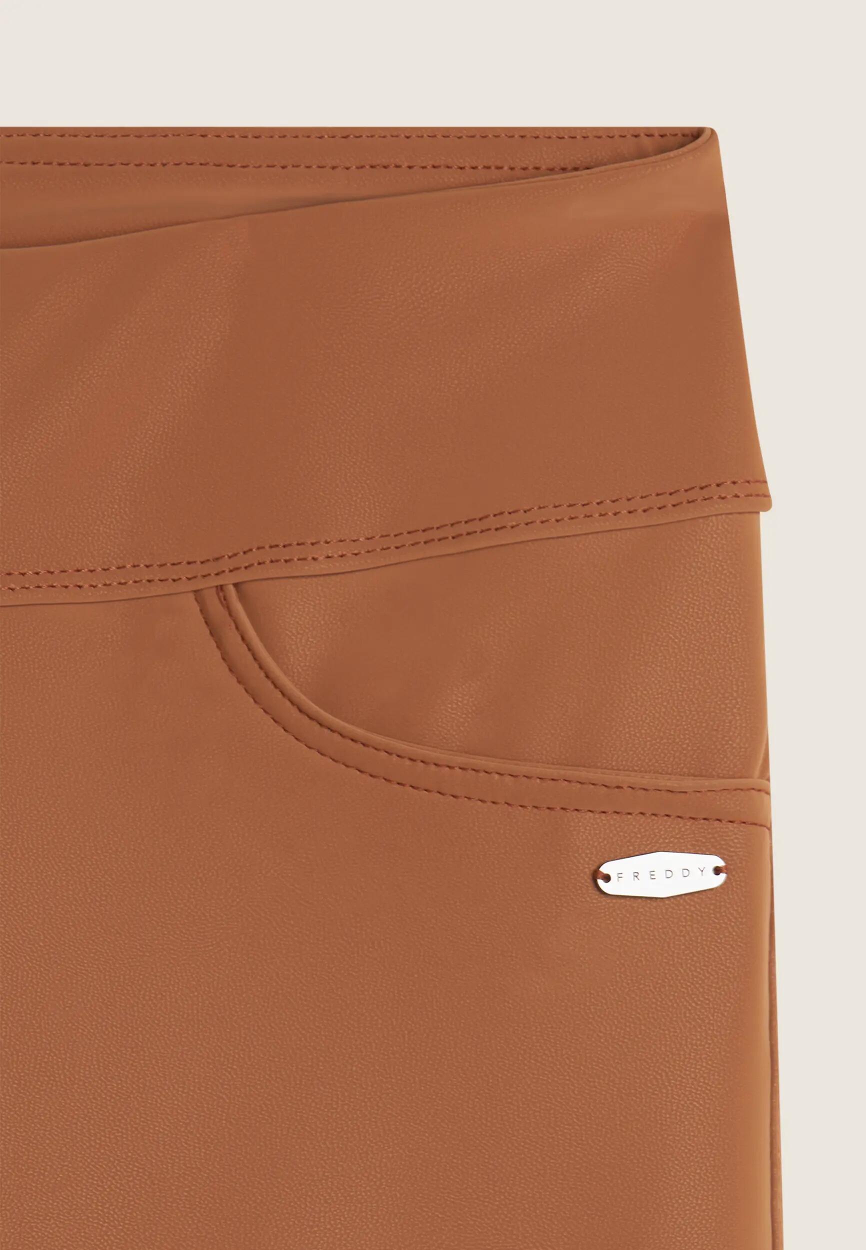 Leggings 7/8 en tejido recubierto para un efecto piel 3/3