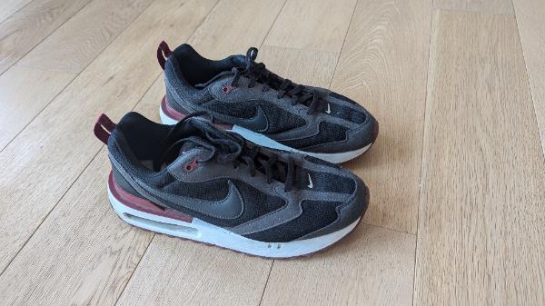 Entre Particuliers - Baskets NIKE 3/5