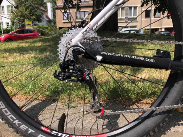 Entre Particuliers - VTT en carbone Cannondale modèle Flash 29 5/5
