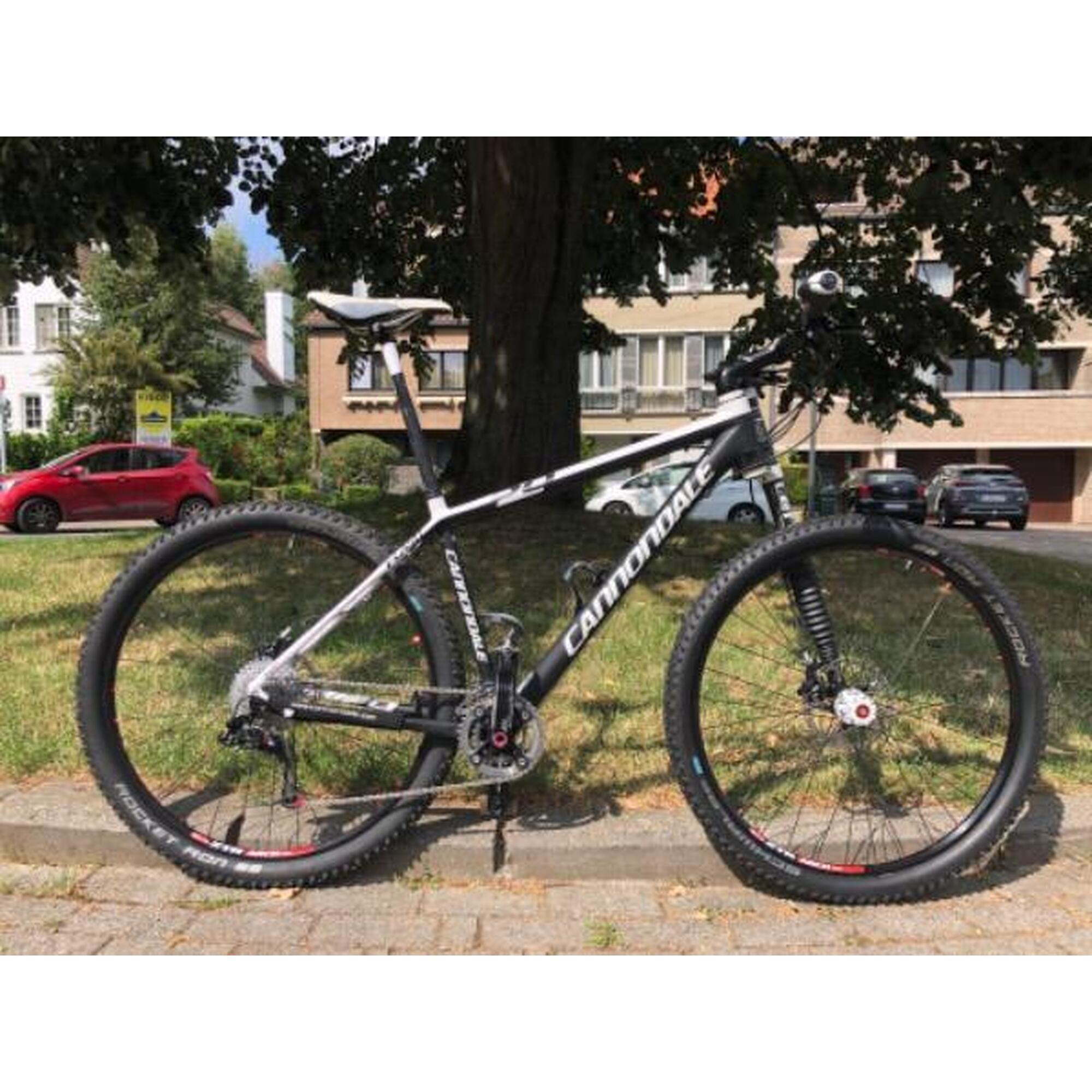 Entre Particuliers - VTT en carbone Cannondale modèle Flash 29