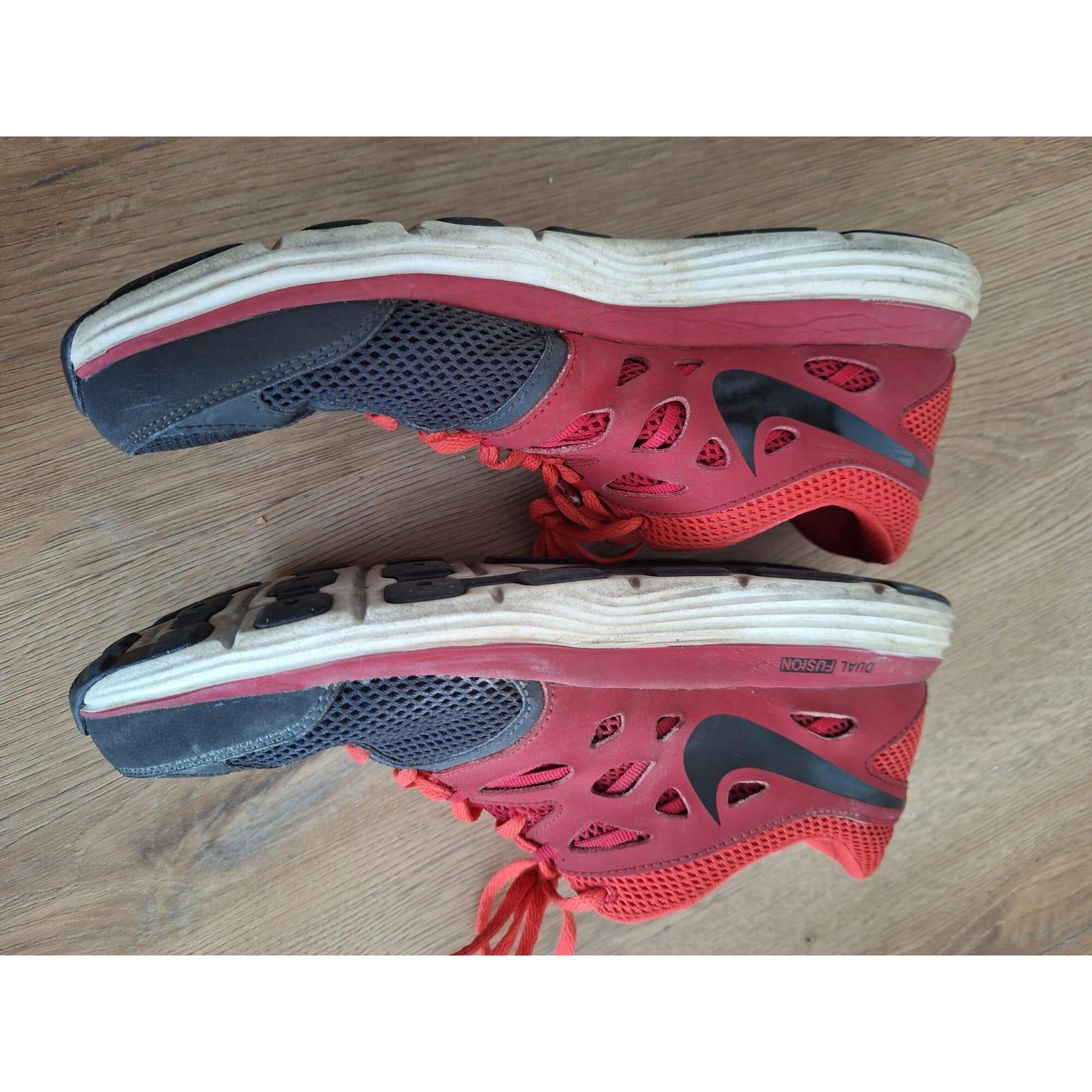 Nike dual fusion decathlon hotsell