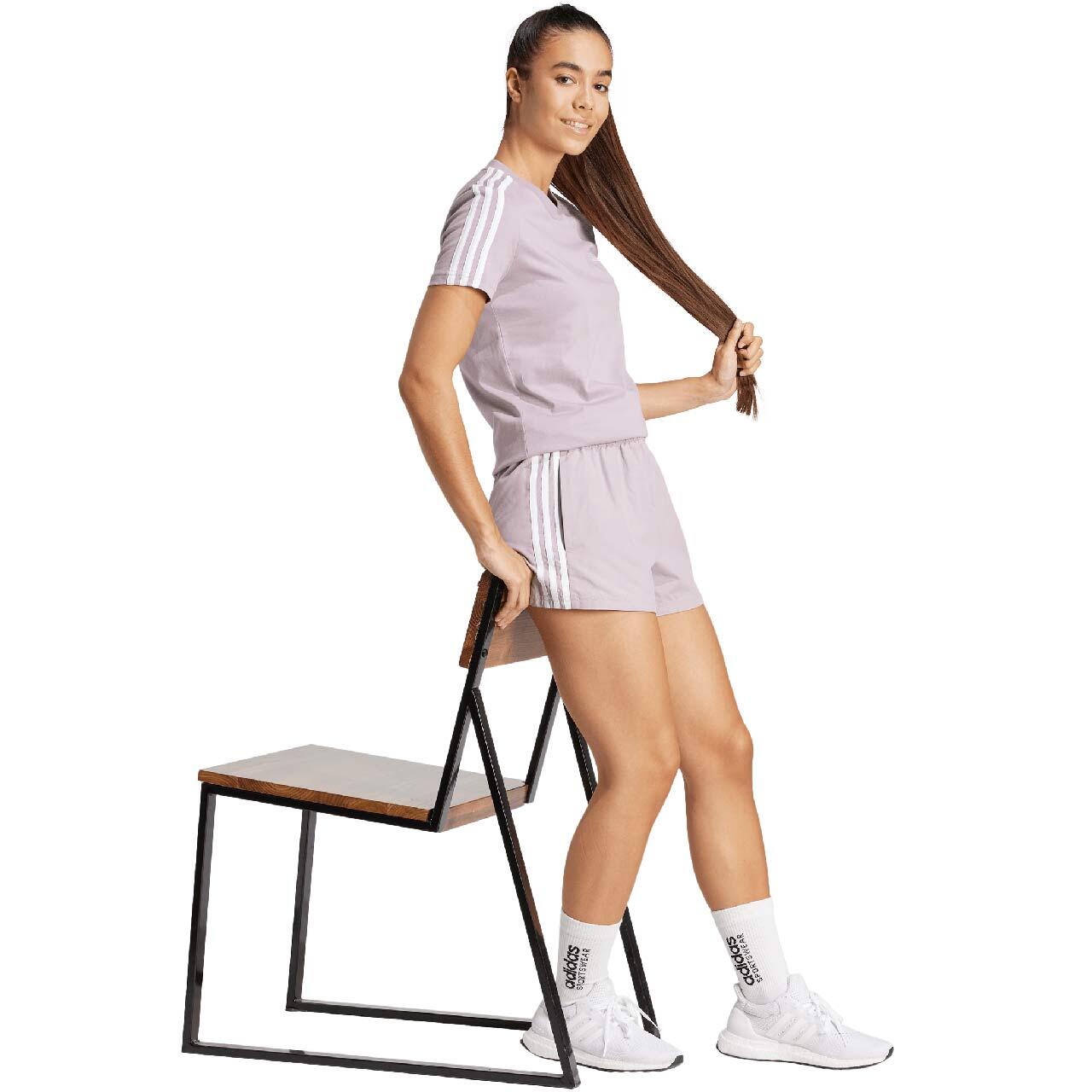 T-shirt Adidas modelo IS1550 para mulheres 4/6
